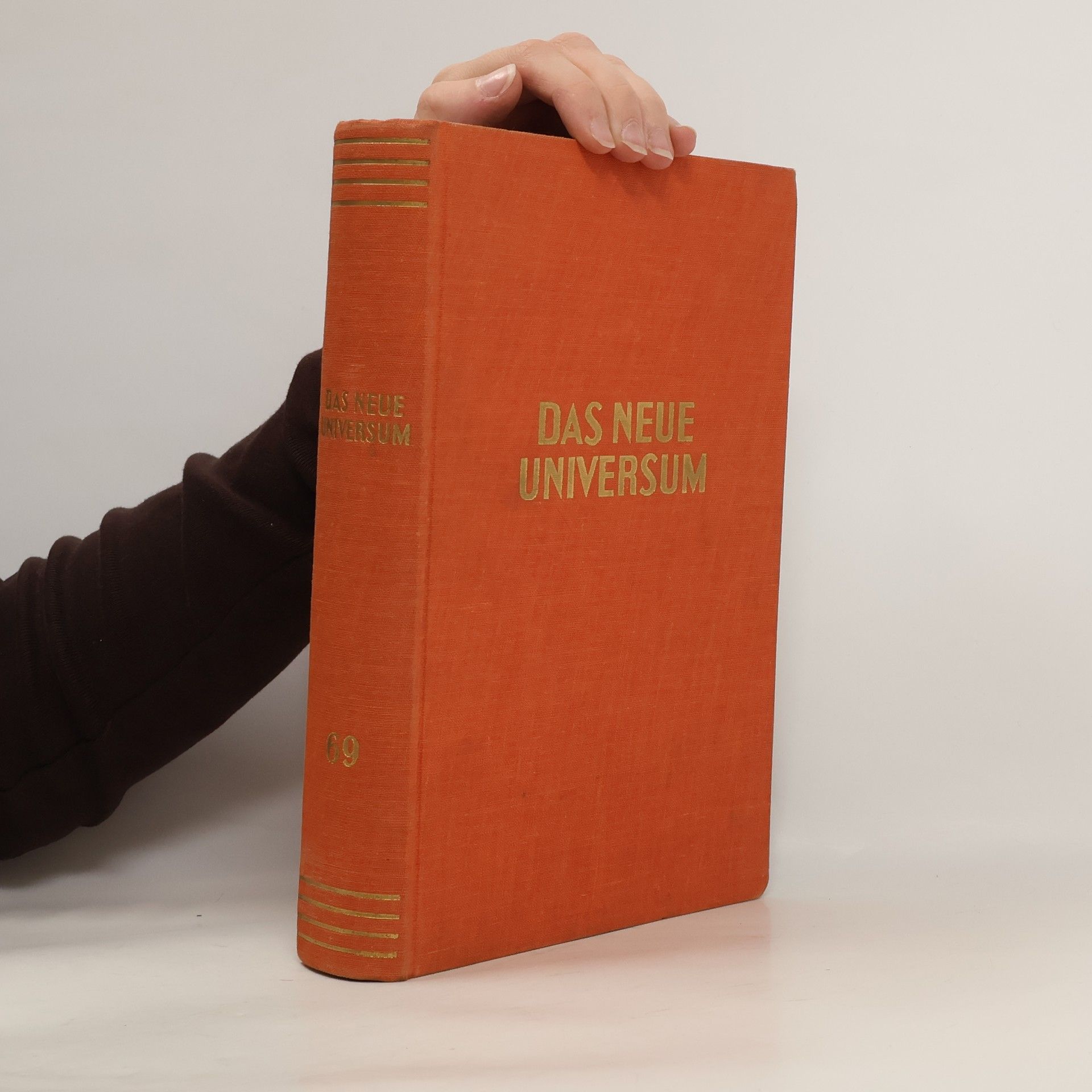 kolektiv Das Neue Universum. Band 69