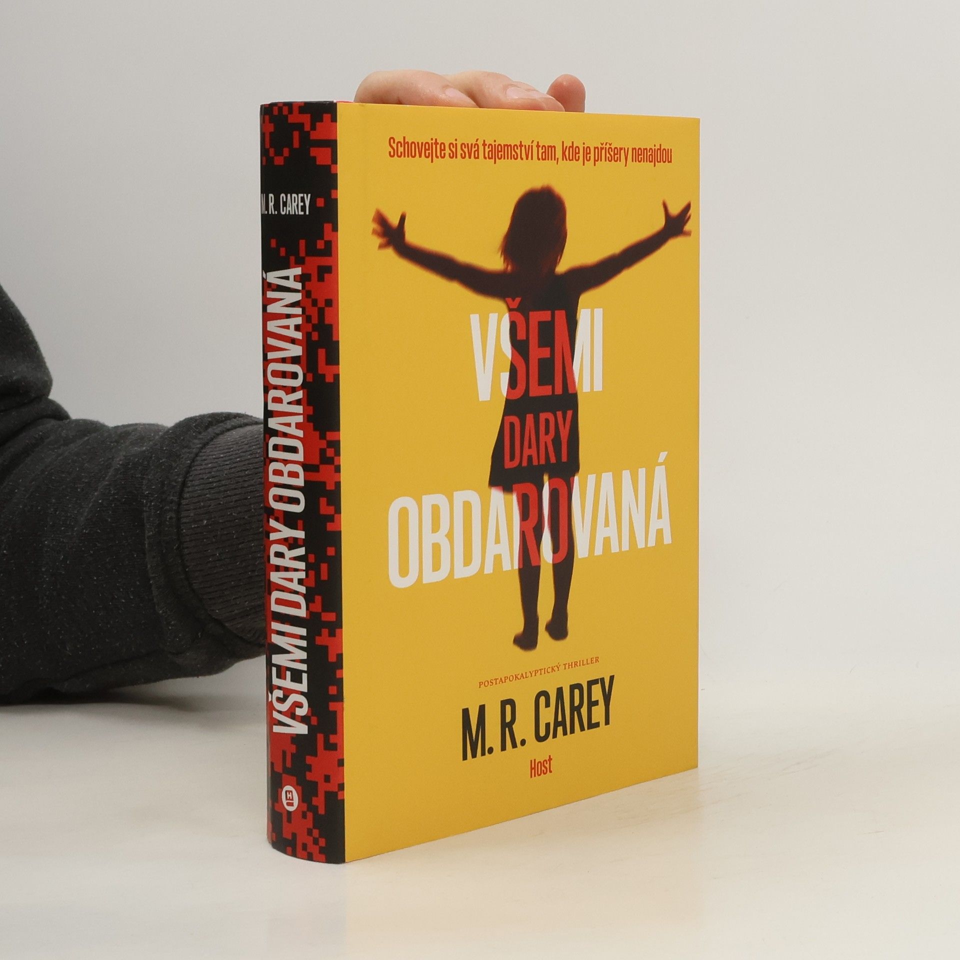 M. R. Carey Všemi dary obdarovaná
