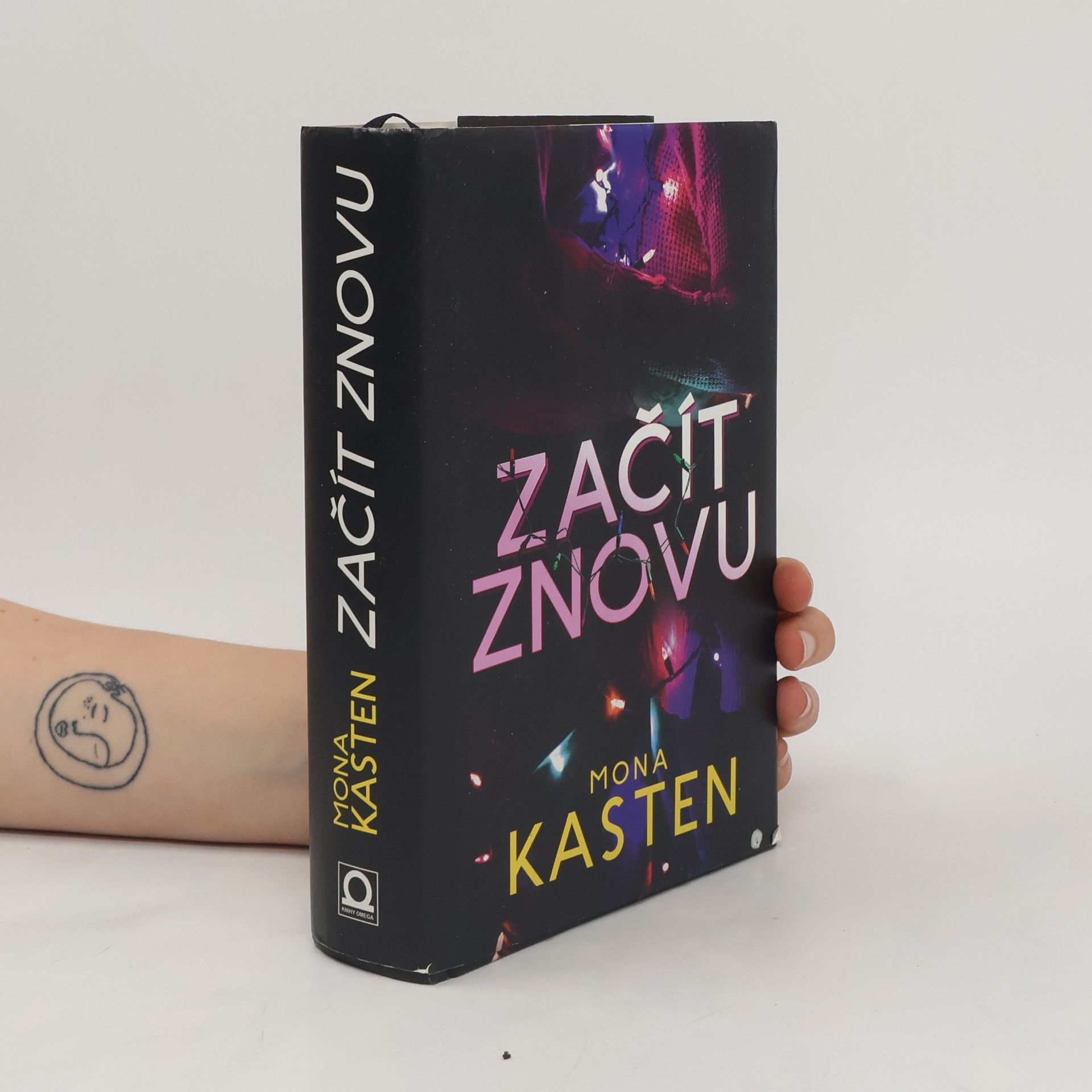 Mona Kasten Začít znovu
