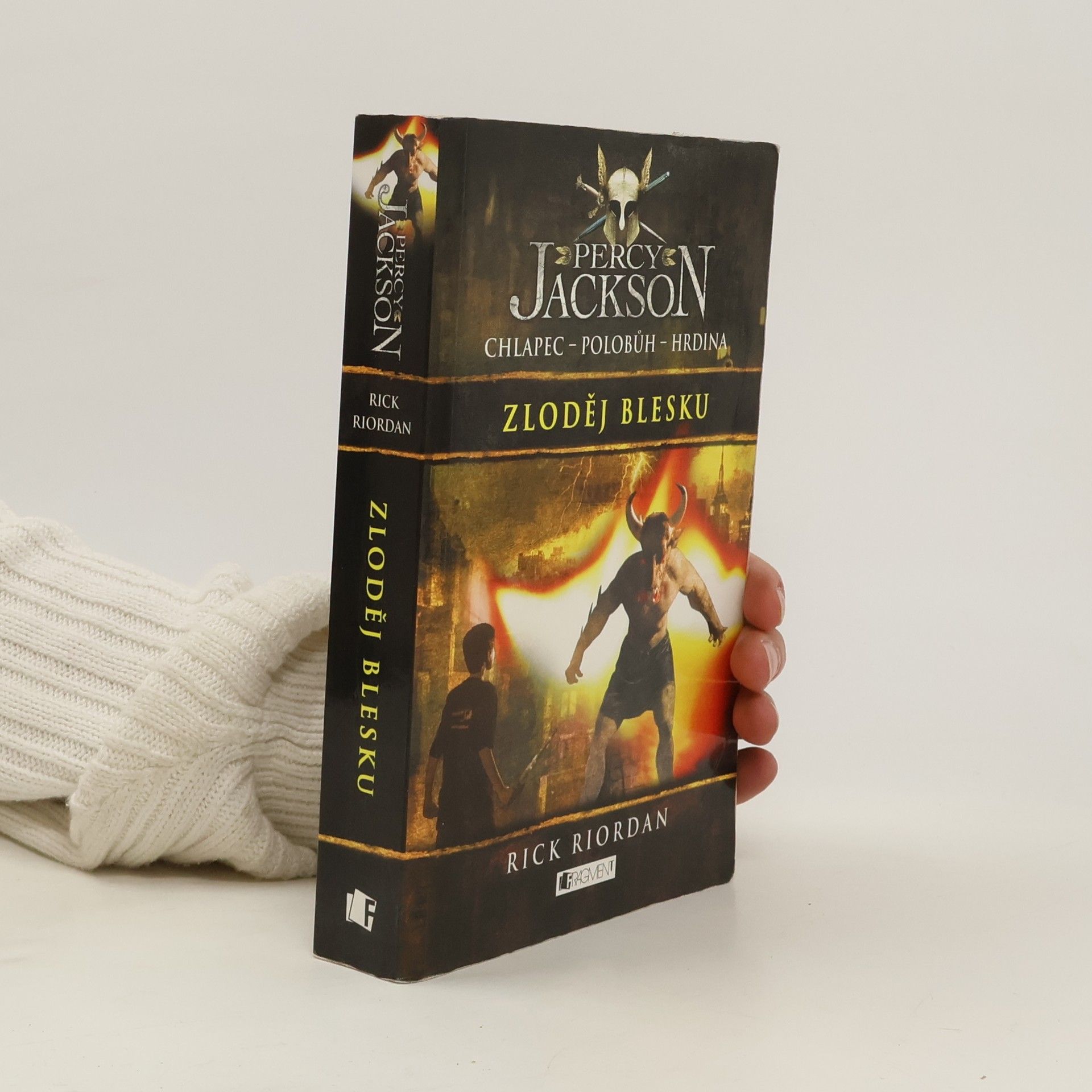 Rick Riordan Percy Jackson. Zloděj blesku