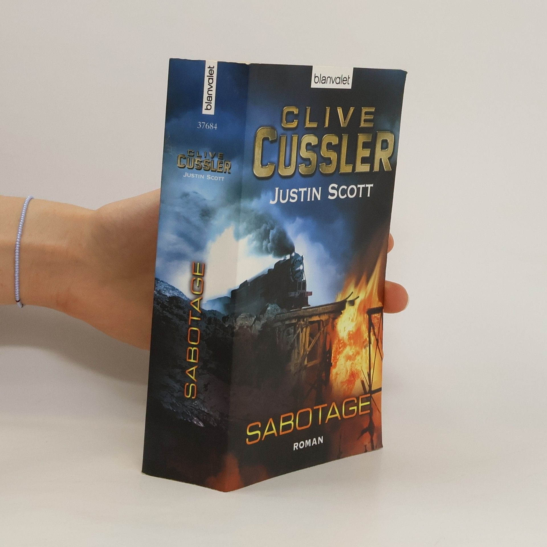 Clive Cussler Sabotage