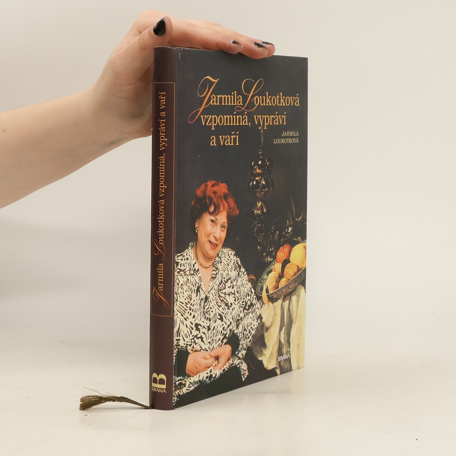 Jarmila Loukotková Jarmila Loukotková vzpomíná, vypráví a vaří