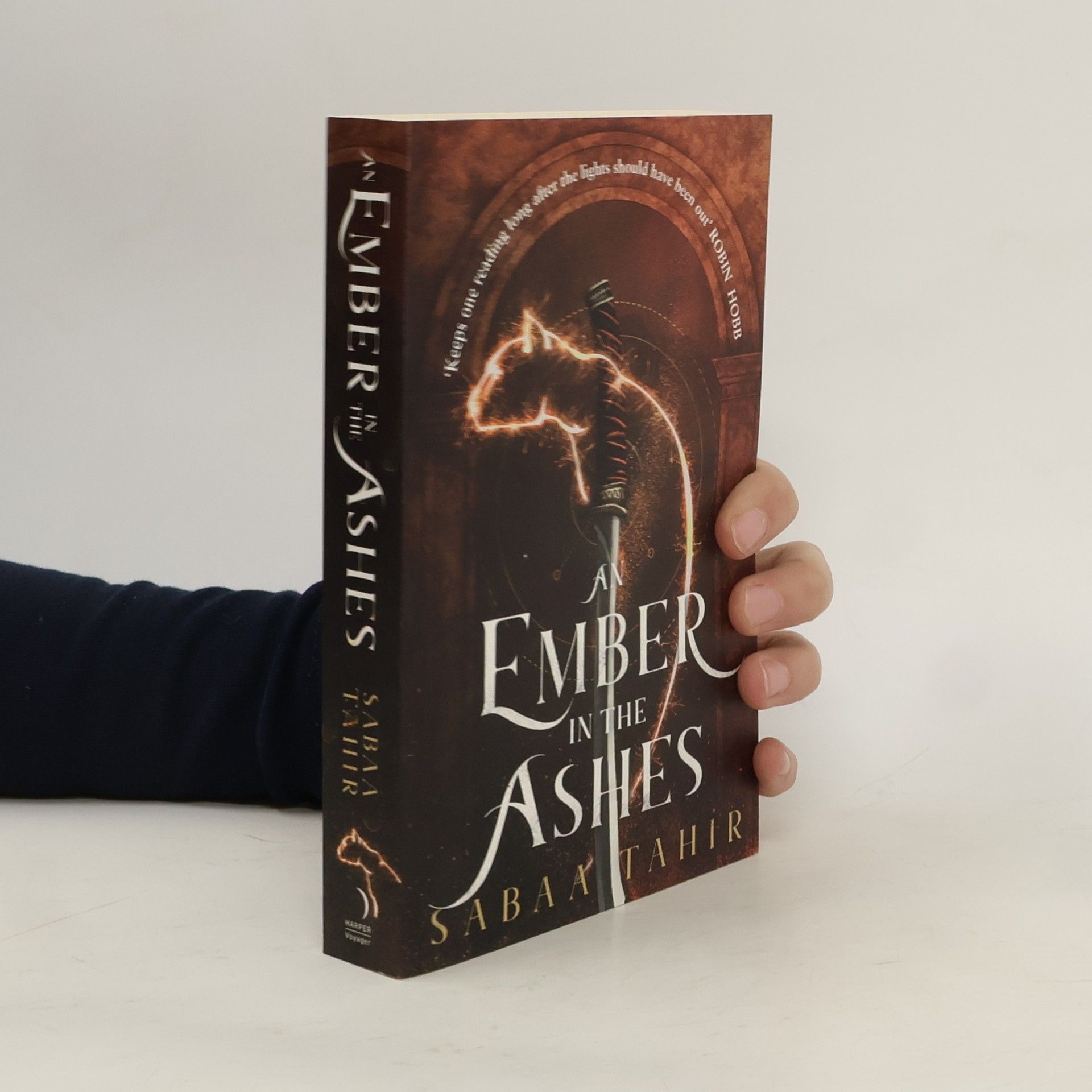 Sabaa Tahir An Ember in the Ashes