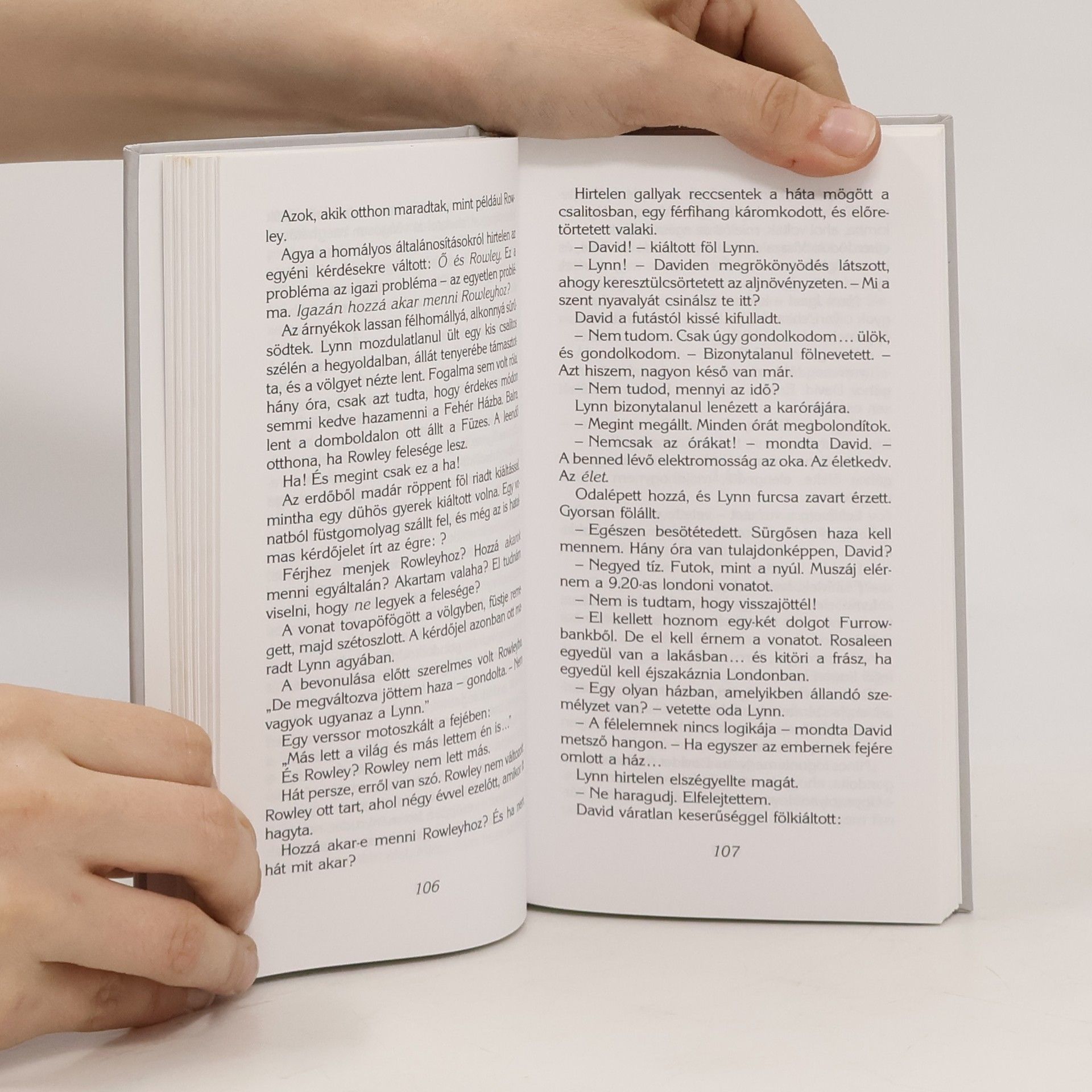 Agatha Christie Zátonyok között
