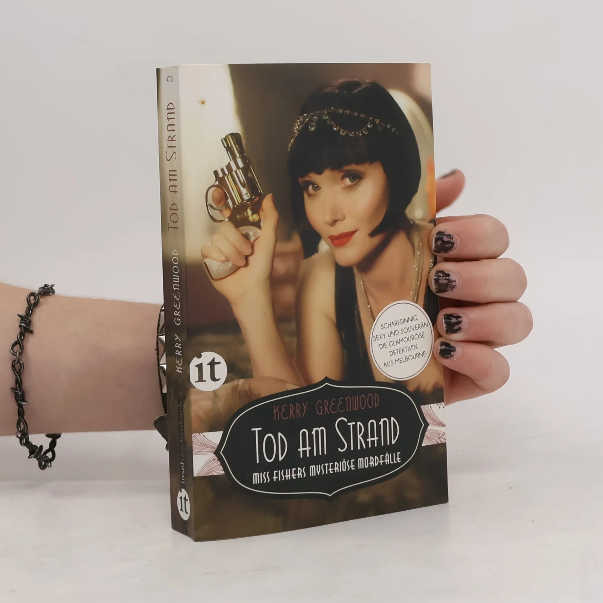 Tod am Strand | Book | Kerry Greenwood | DE