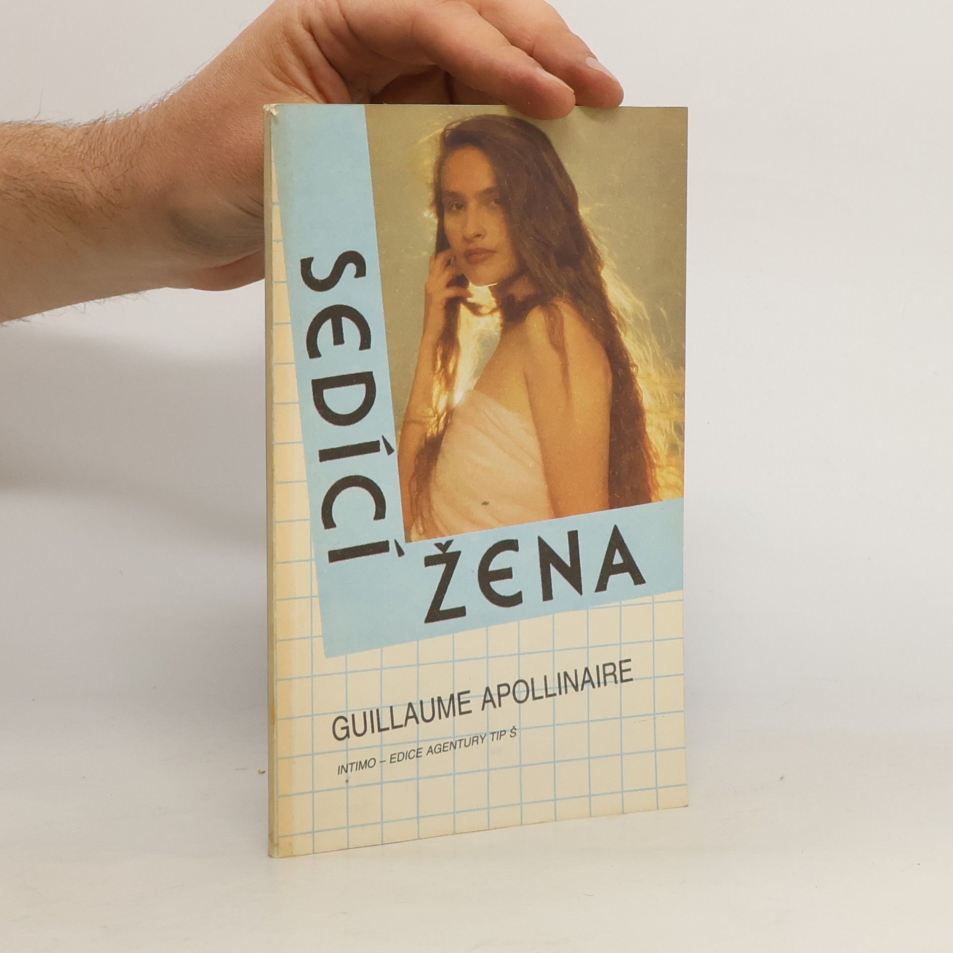 Guillaume Apollinaire Sedící žena