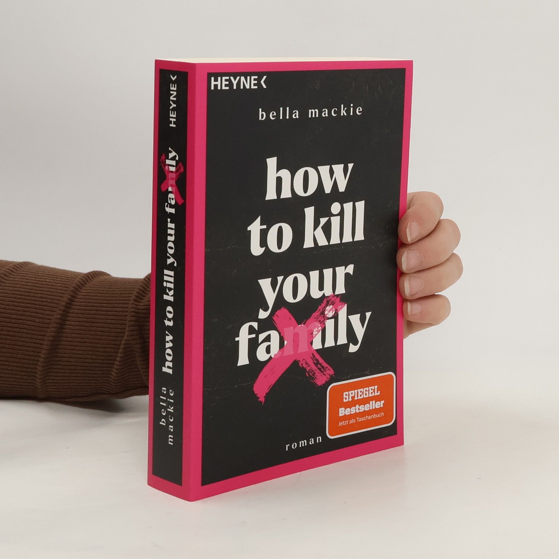 Bella Mackie How to kill your family