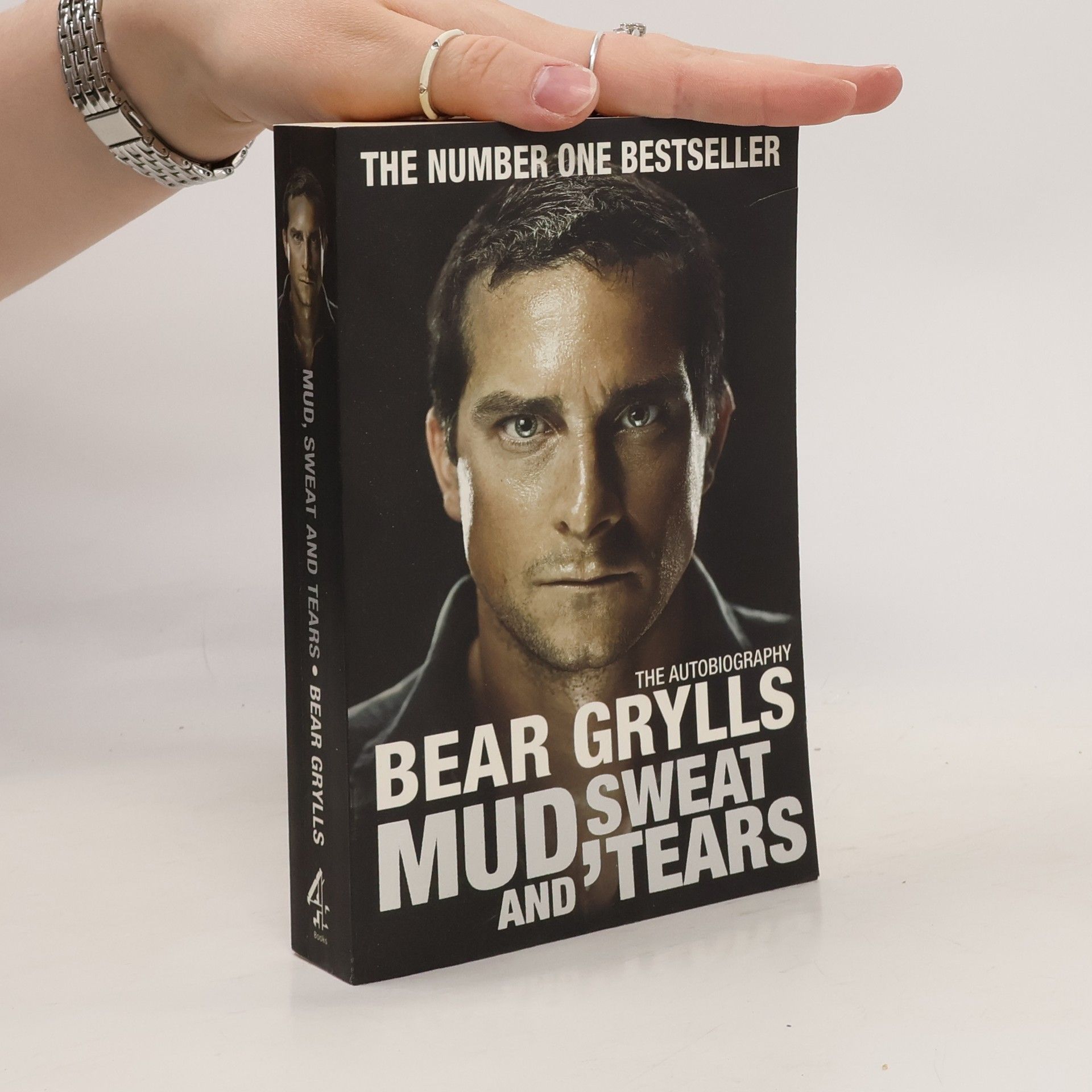 Bear Grylls Mud, Sweat and Tears
