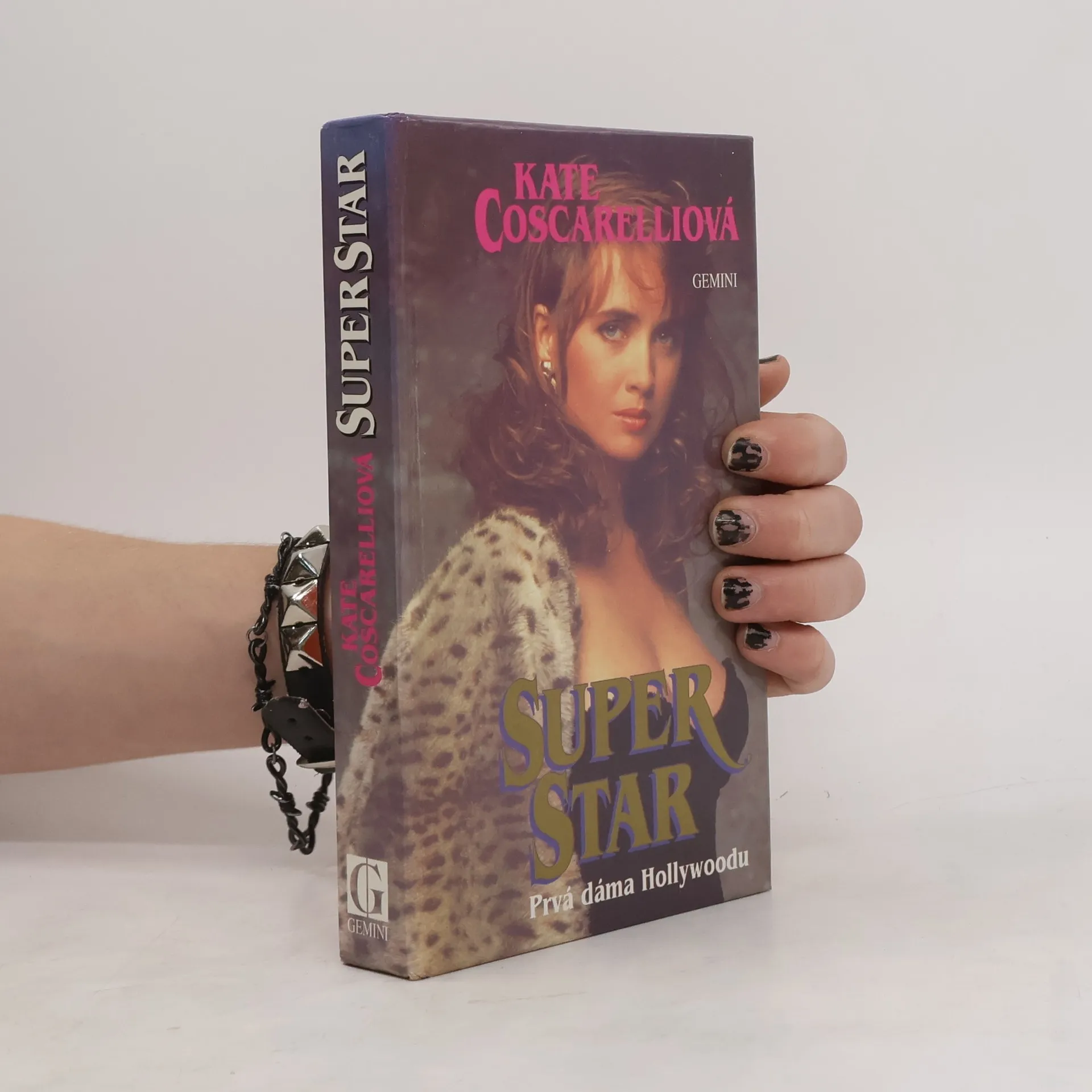Superstar - prvá dáma Hollywoodu | Kniha | pevná | Kate Coscarelli