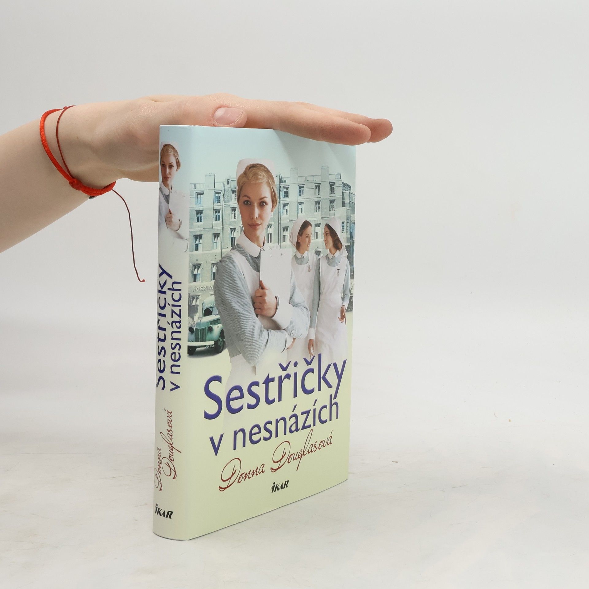 Donna Douglas Sestřičky v nesnázích