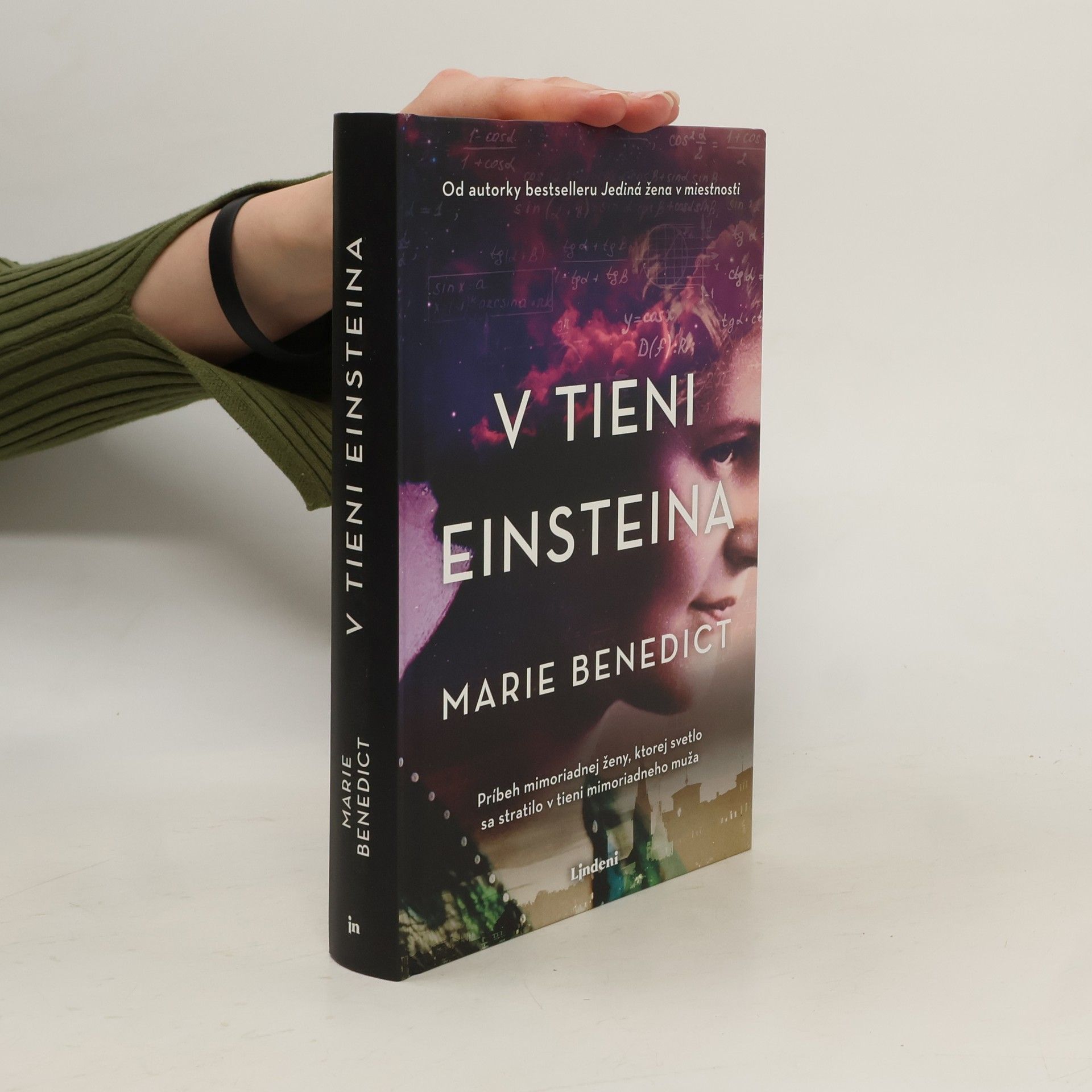 Marie Benedict V tieni Einsteina
