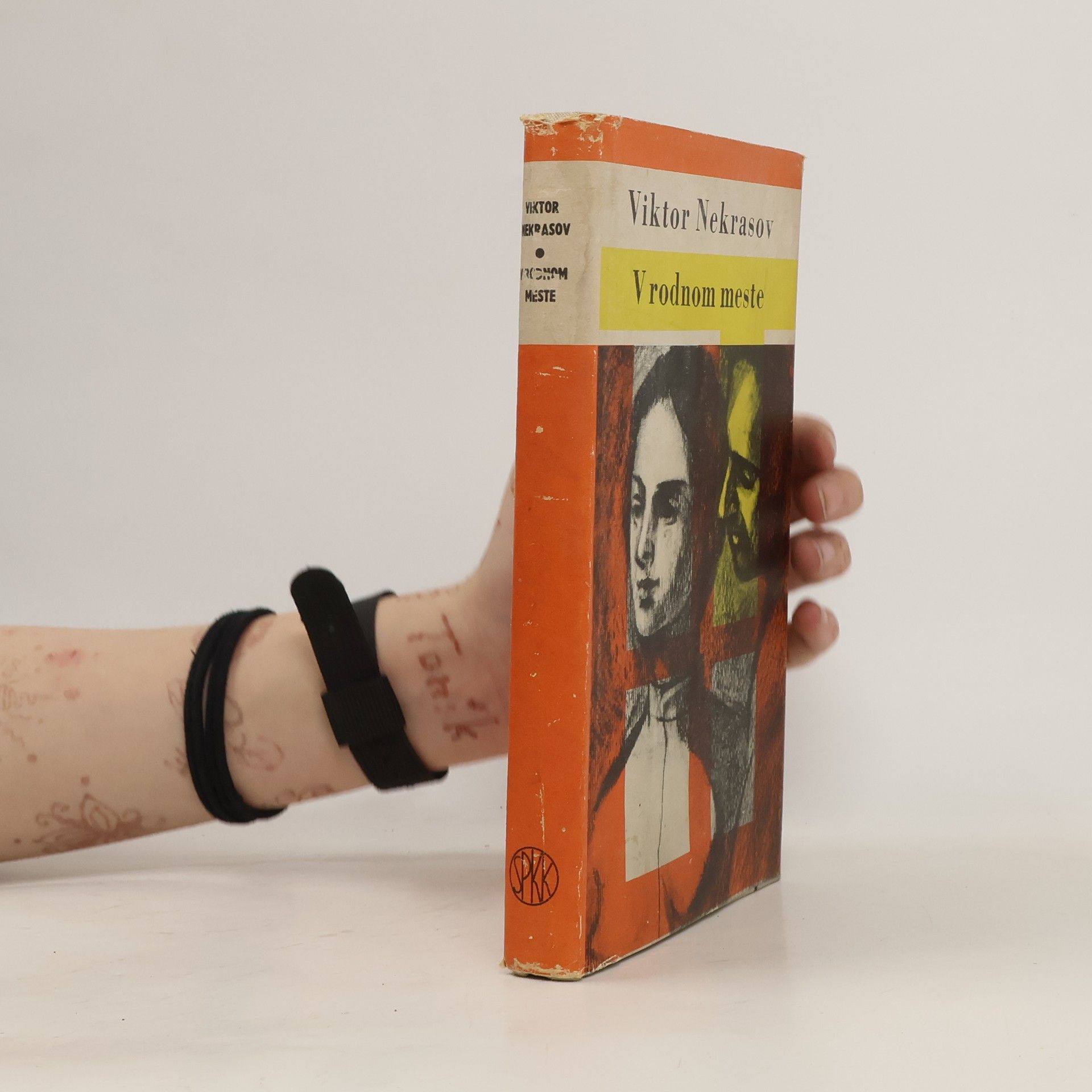 Viktor Nekrassow V rodnom meste