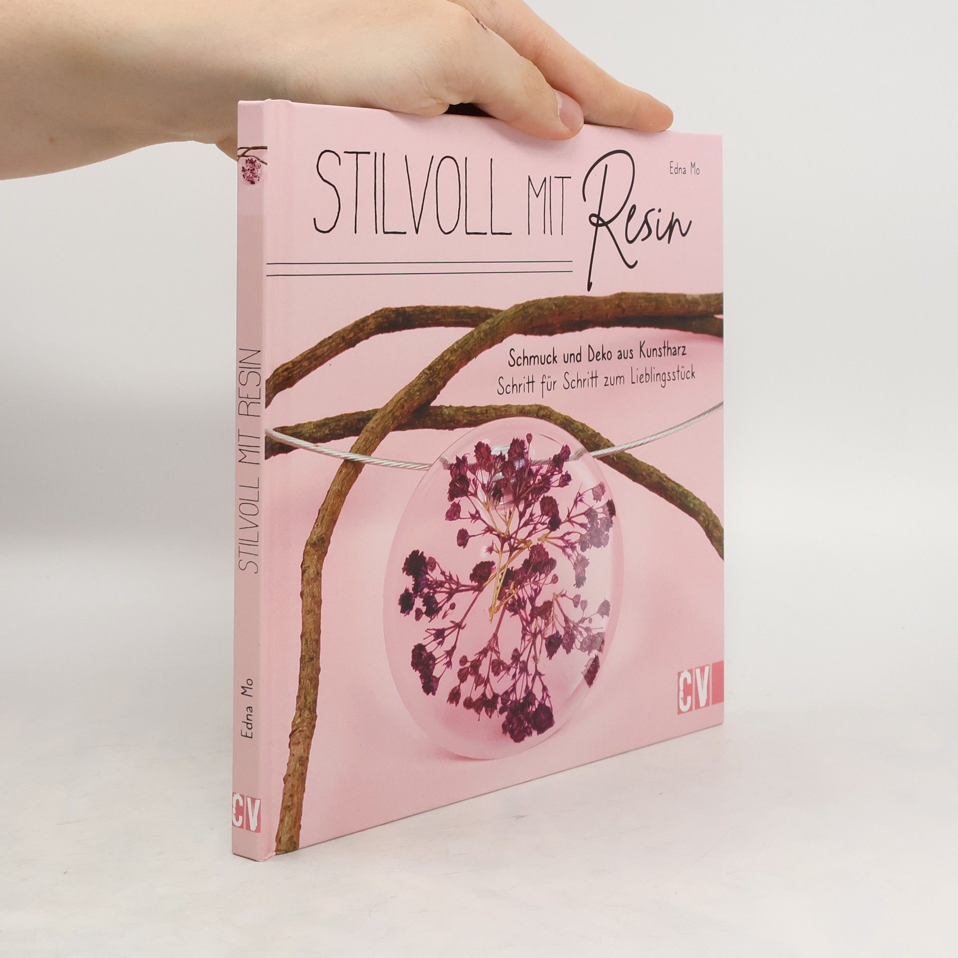 Edna Mo Stilvoll mit Resin