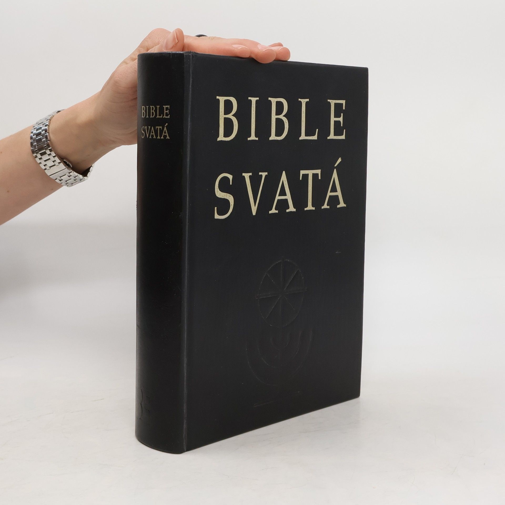 neuvedený Bible svatá
