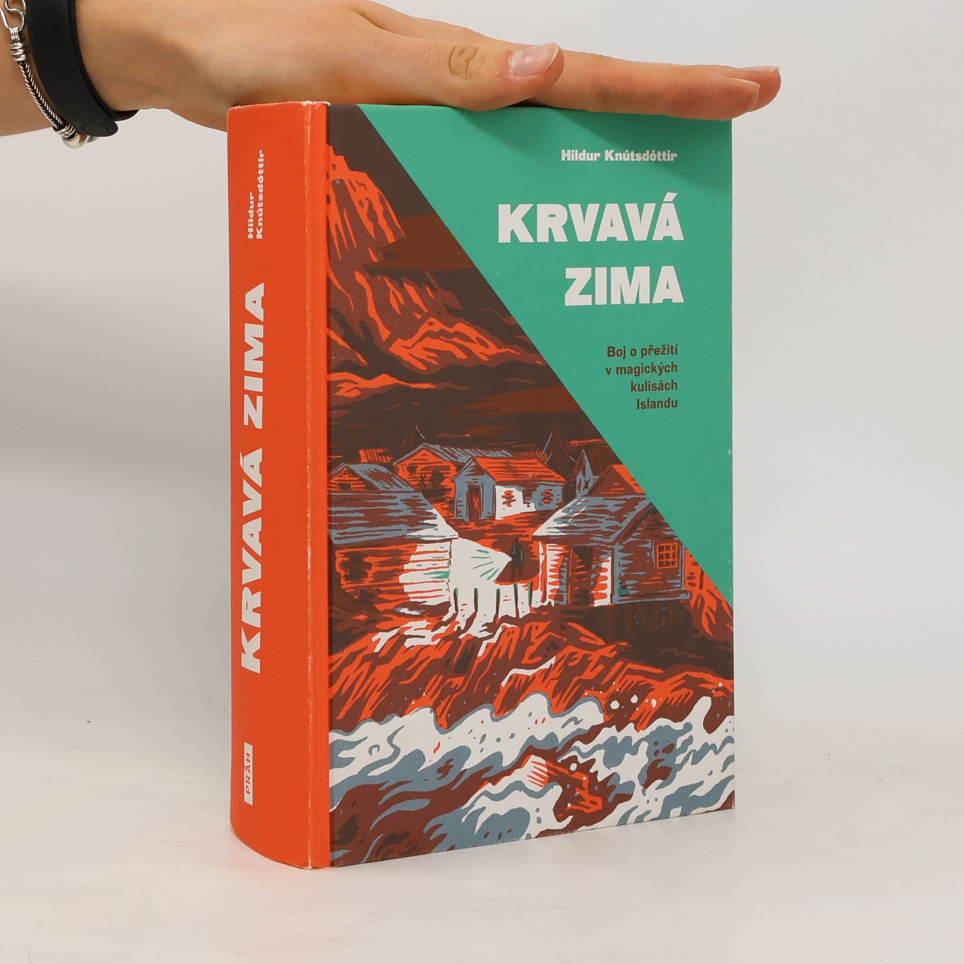 Knútsdóttir Hildur Krvavá zima