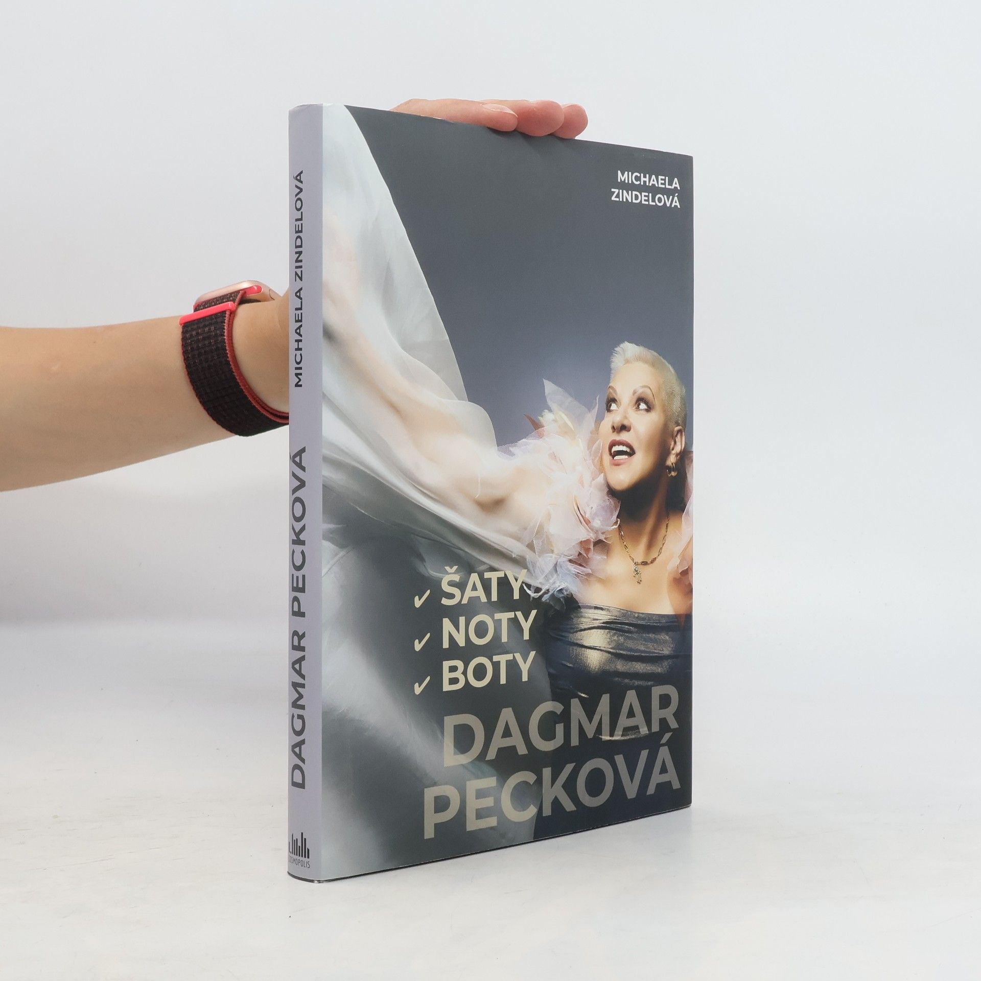 Michaela Zindelová Dagmar Pecková : šaty, noty, boty