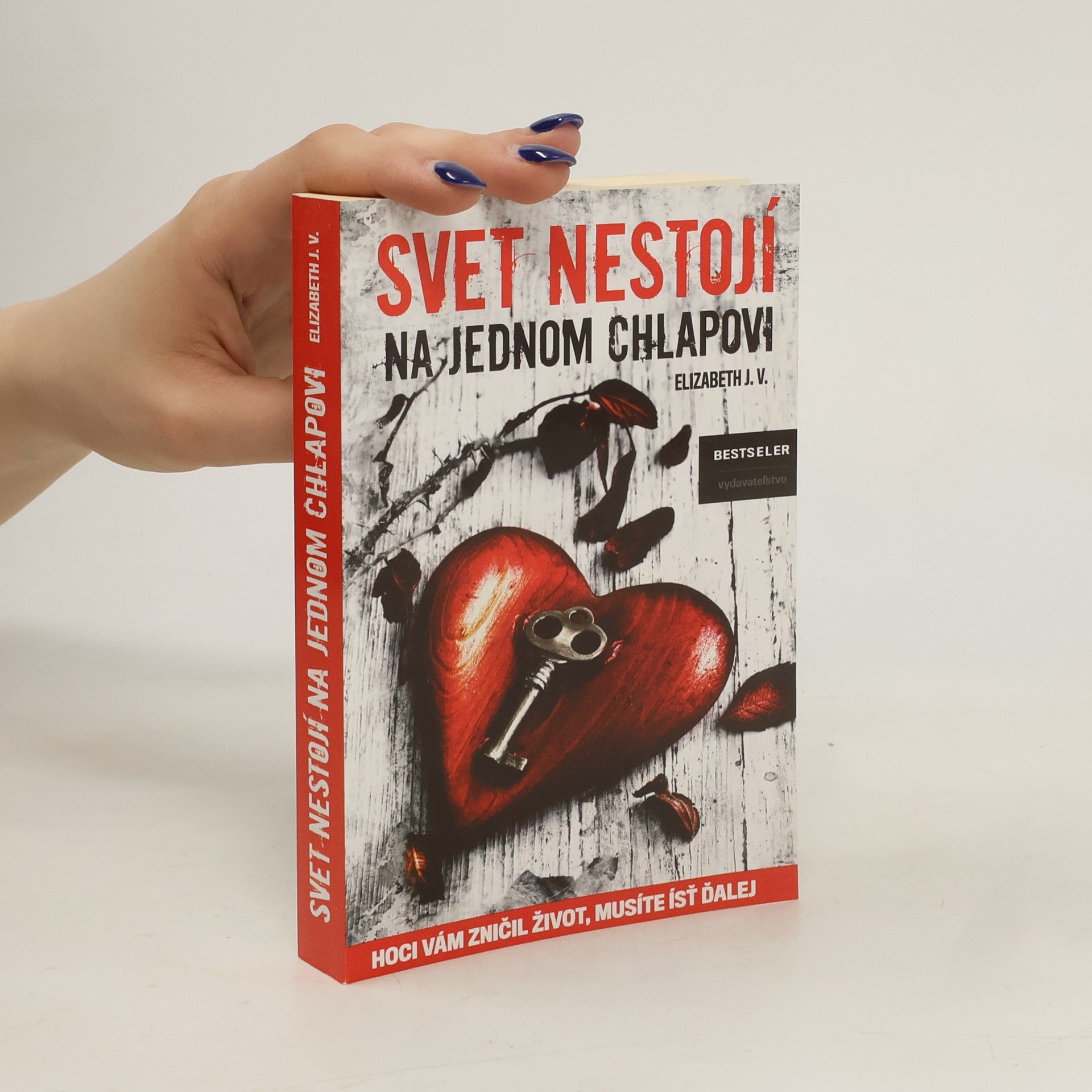 Elizabeth JV. Svet nestojí na jednom chlapovi