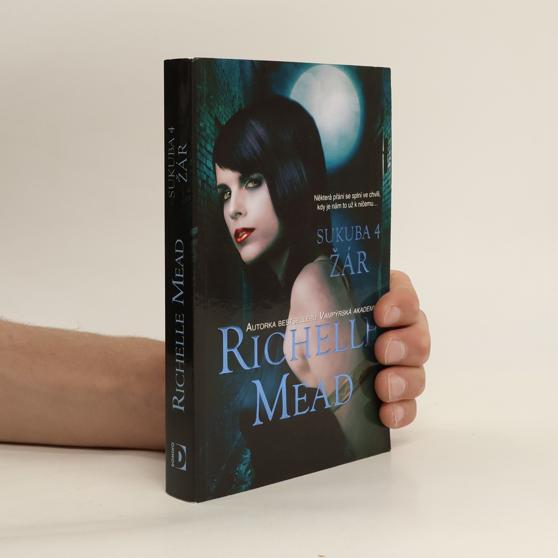Richelle Mead Sukuba 4 - Žár