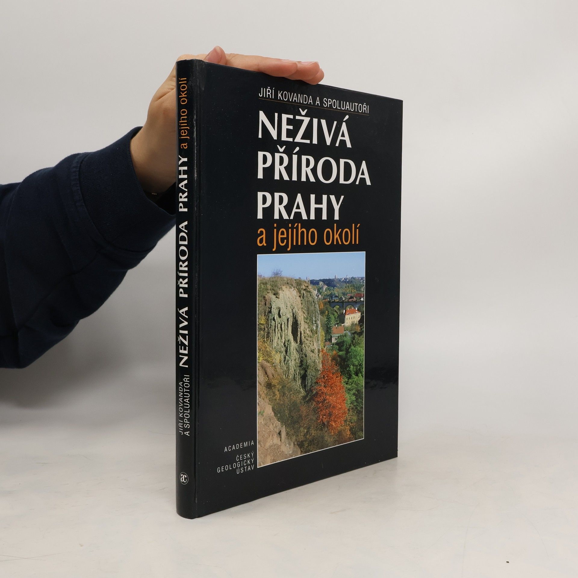 Jiří Kovanda Neživá příroda Prahy a jejího okolí