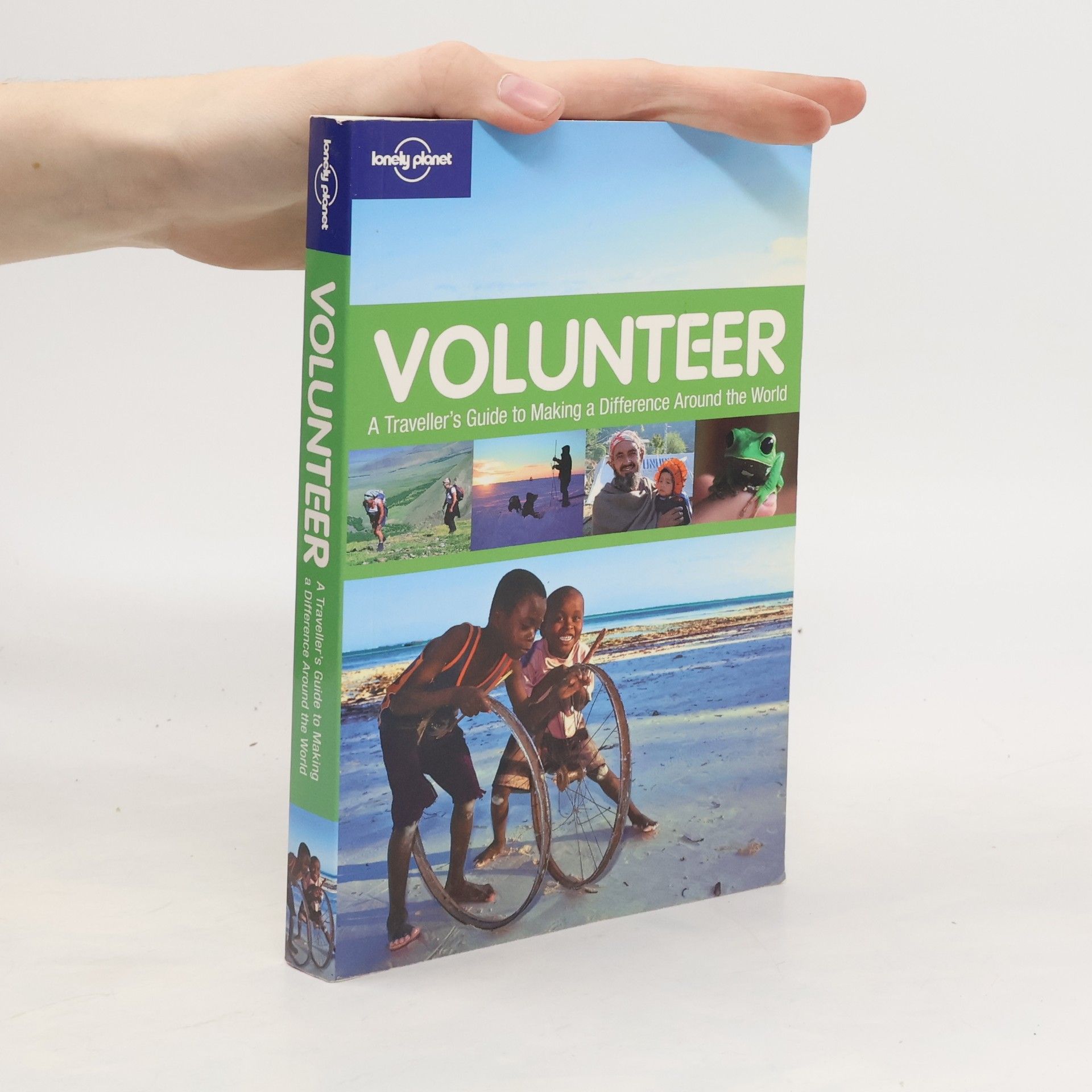 kolektiv Volunteer
