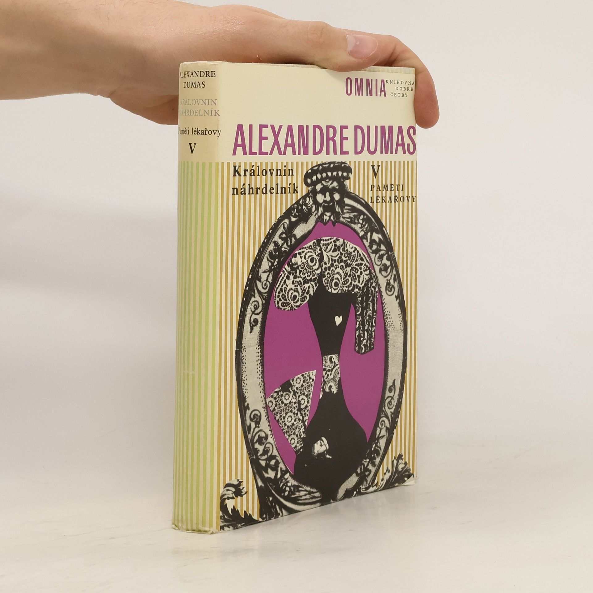 Alexandre Dumas der Ältere Paměti lékařovy V. Královnin náhrdelník I.