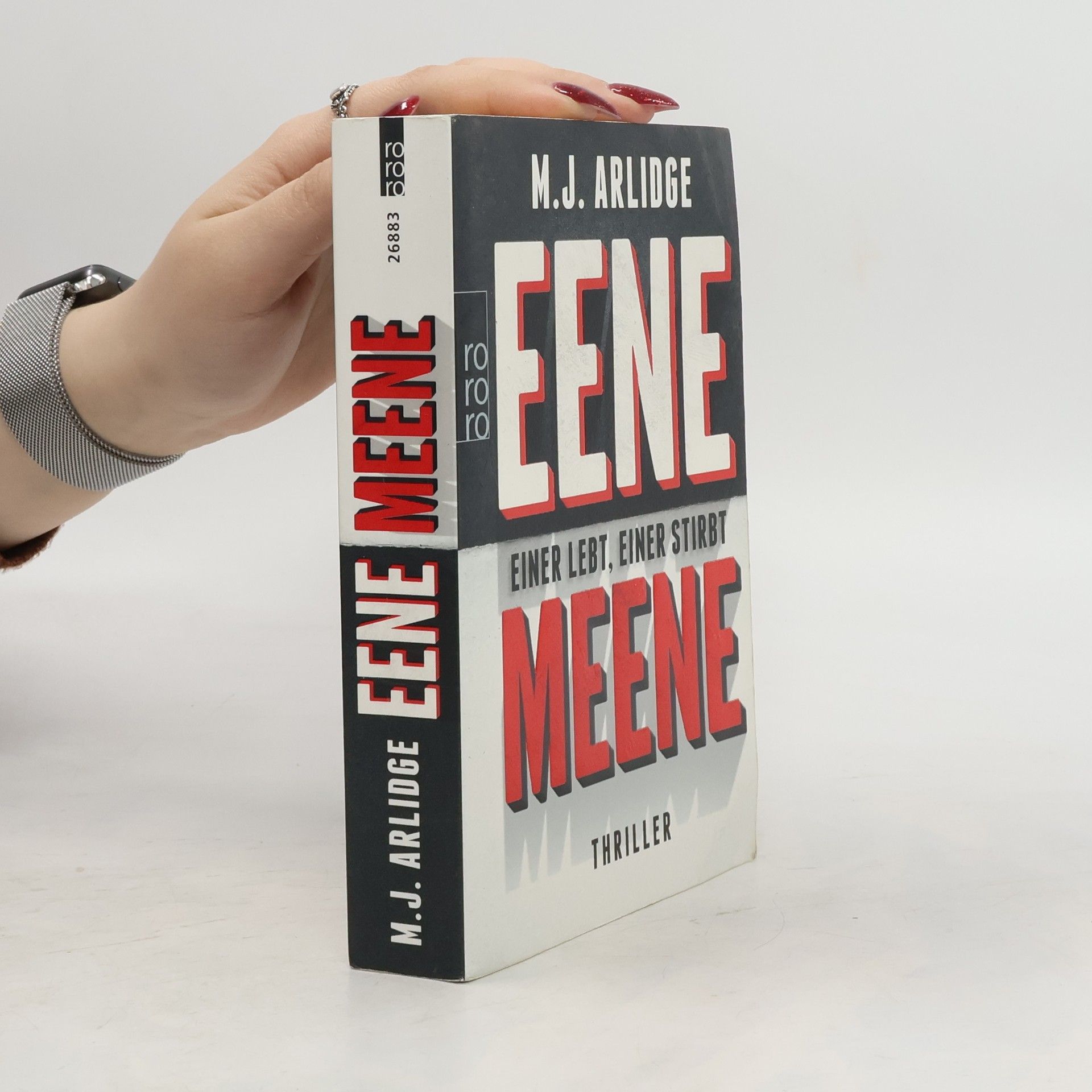 M. J. Arlidge Eene Meene