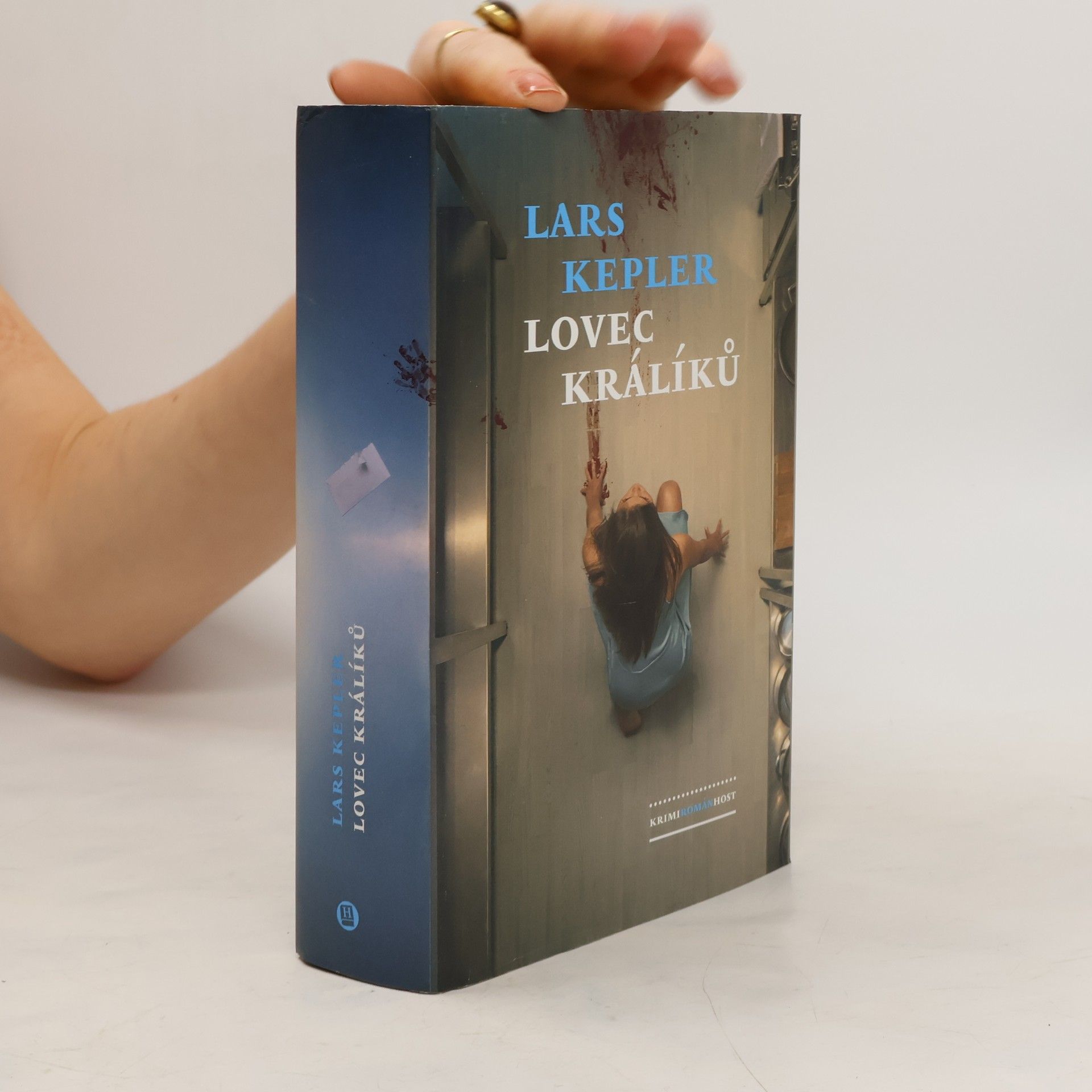 Lars Kepler Lovec králíků
