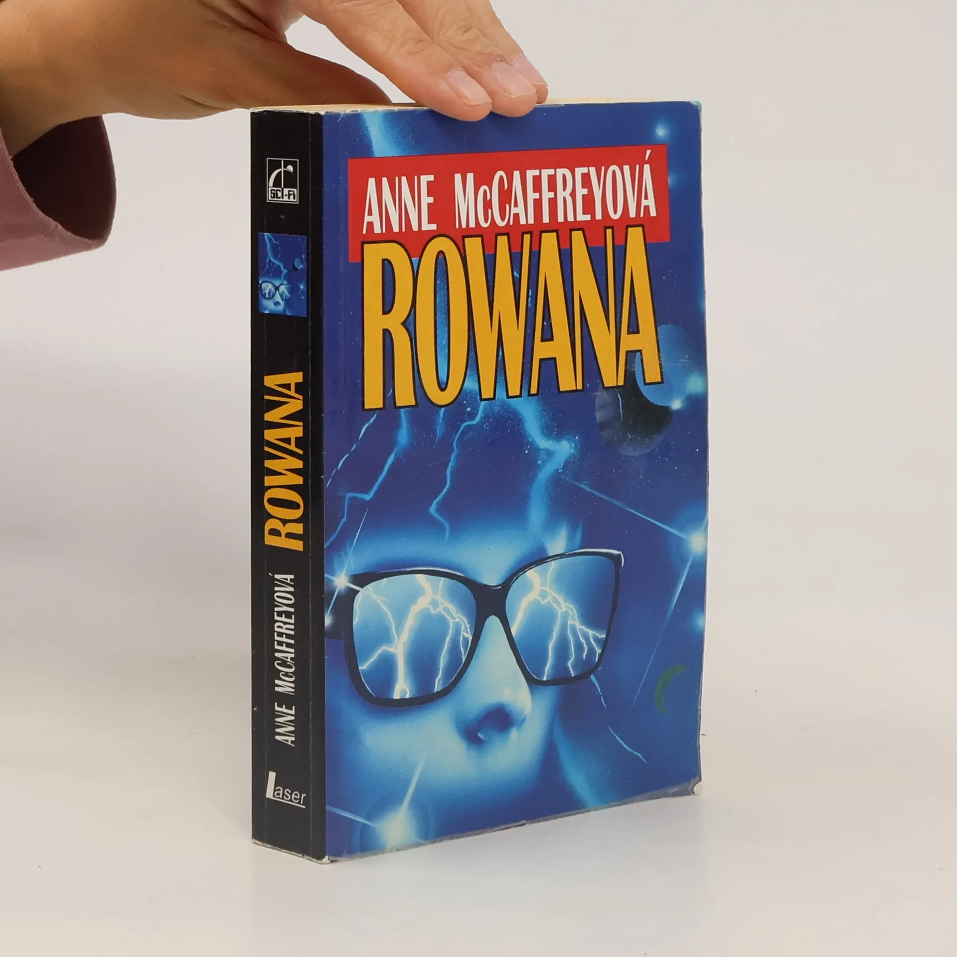 Rowana | Book | Paperback | Anne Mac Caffrey | CS