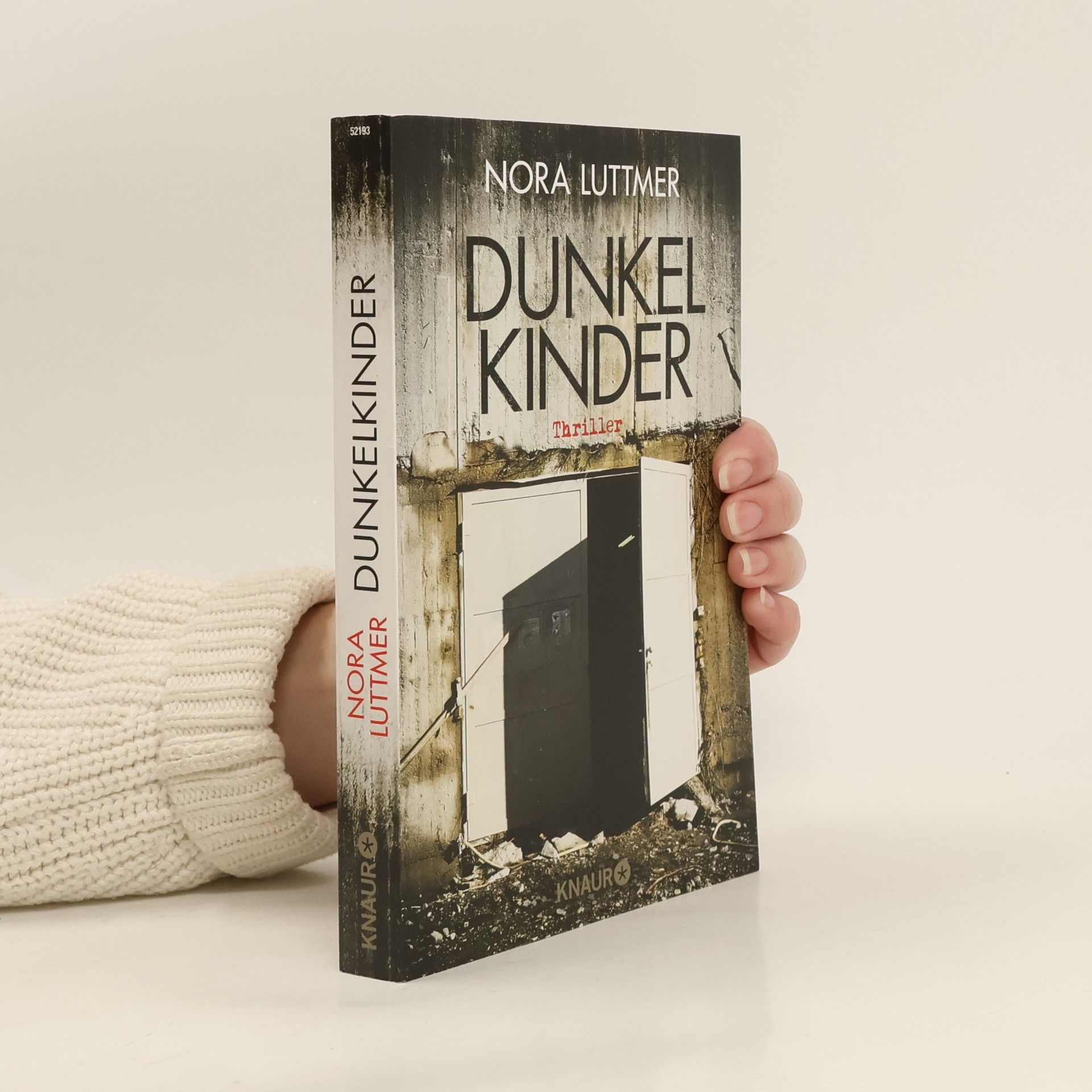 Luttmer, Nora Dunkelkinder