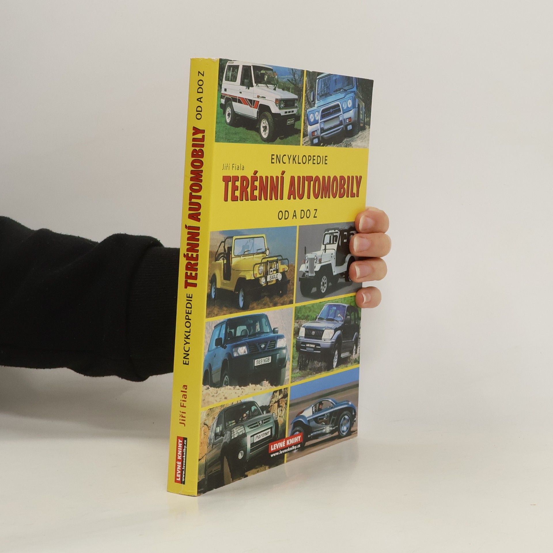 Jiří Fiala Terénní automobily: Encyklopedie od A do Z