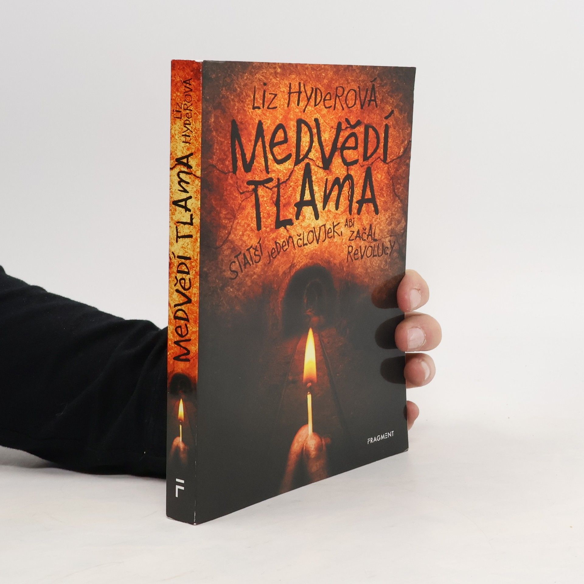 Liz Hyder Medvědí tlama