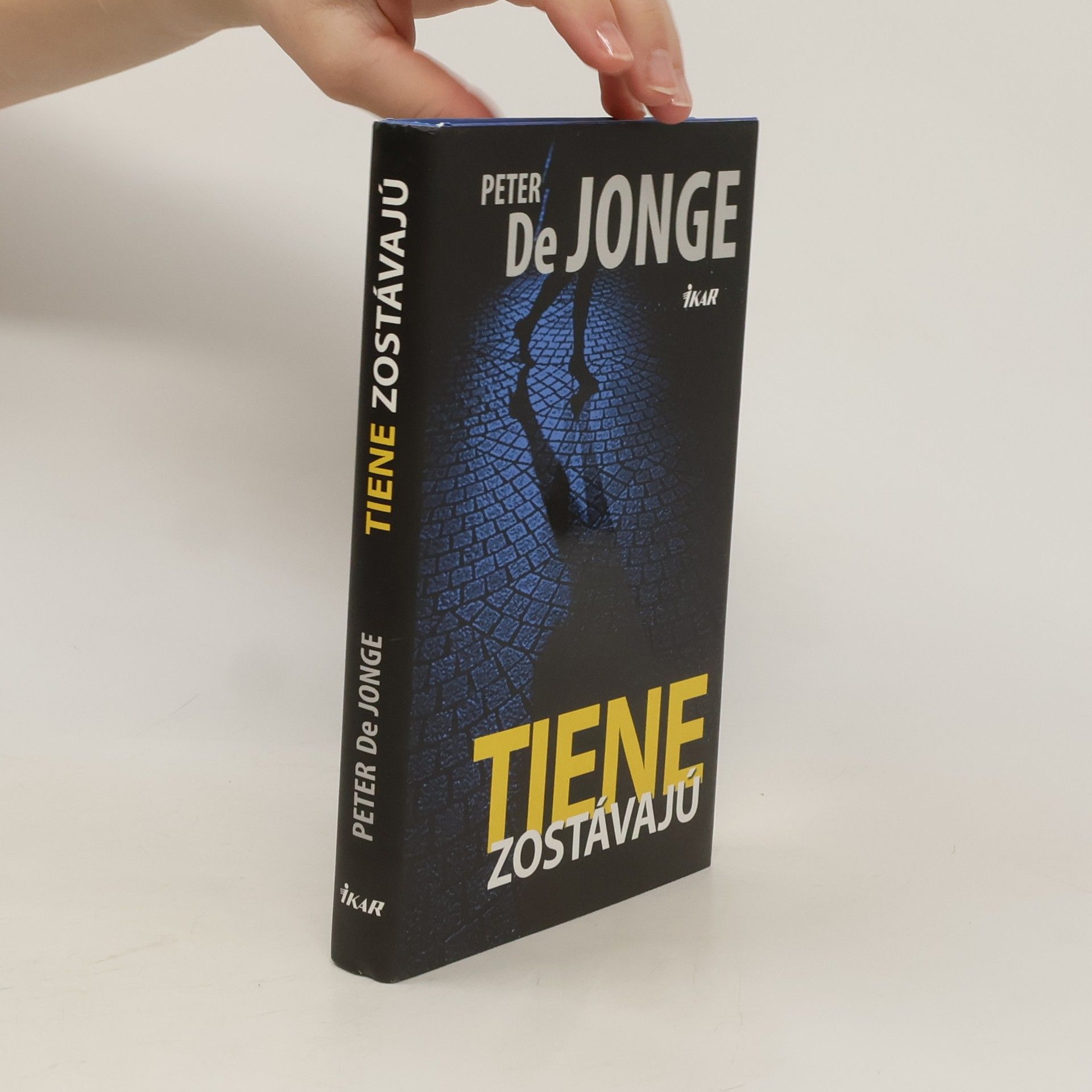 Peter De Jonge Tiene zostávajú
