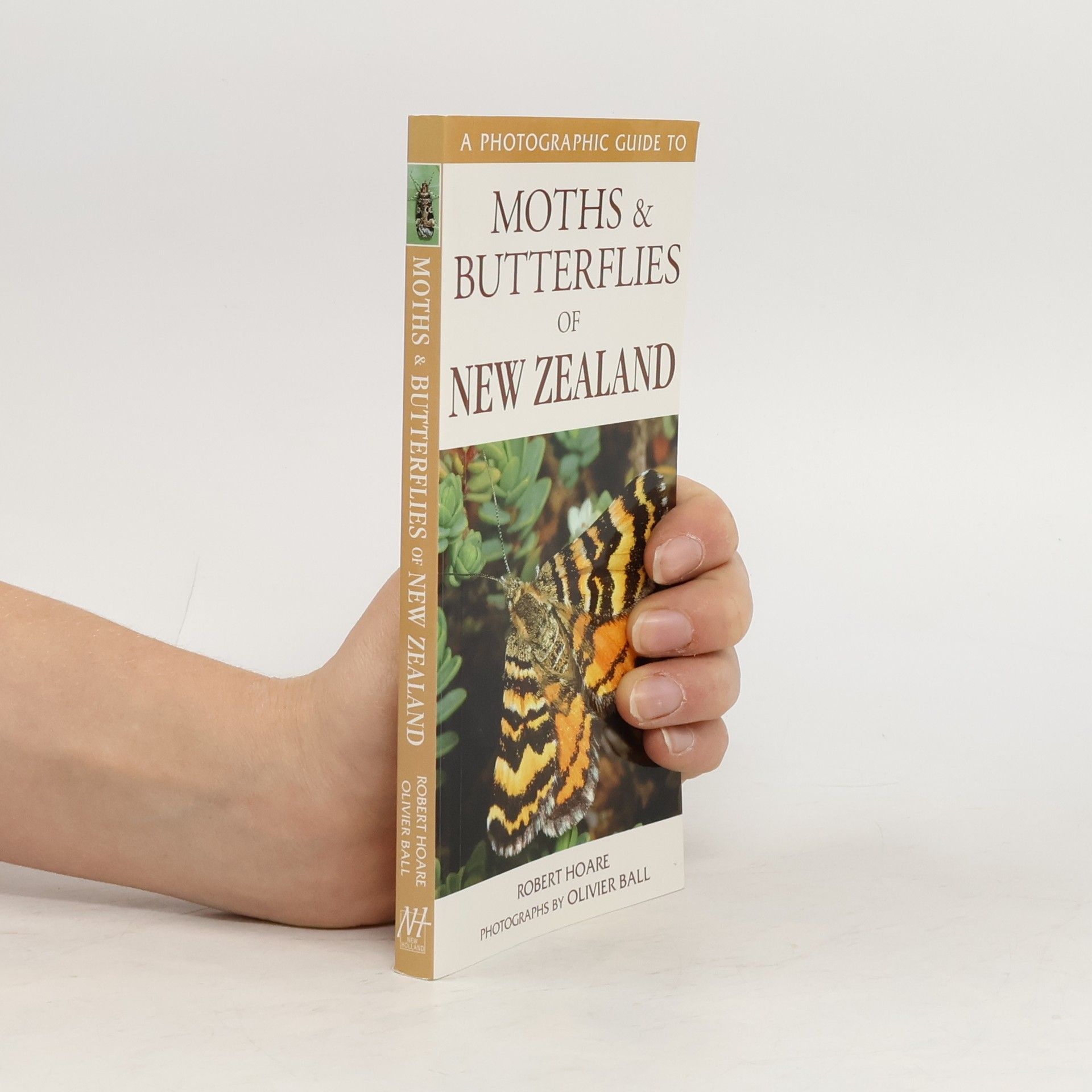Robert J. B. Hoare A Photographic Guide to Butterflies and Moths of New Zealand