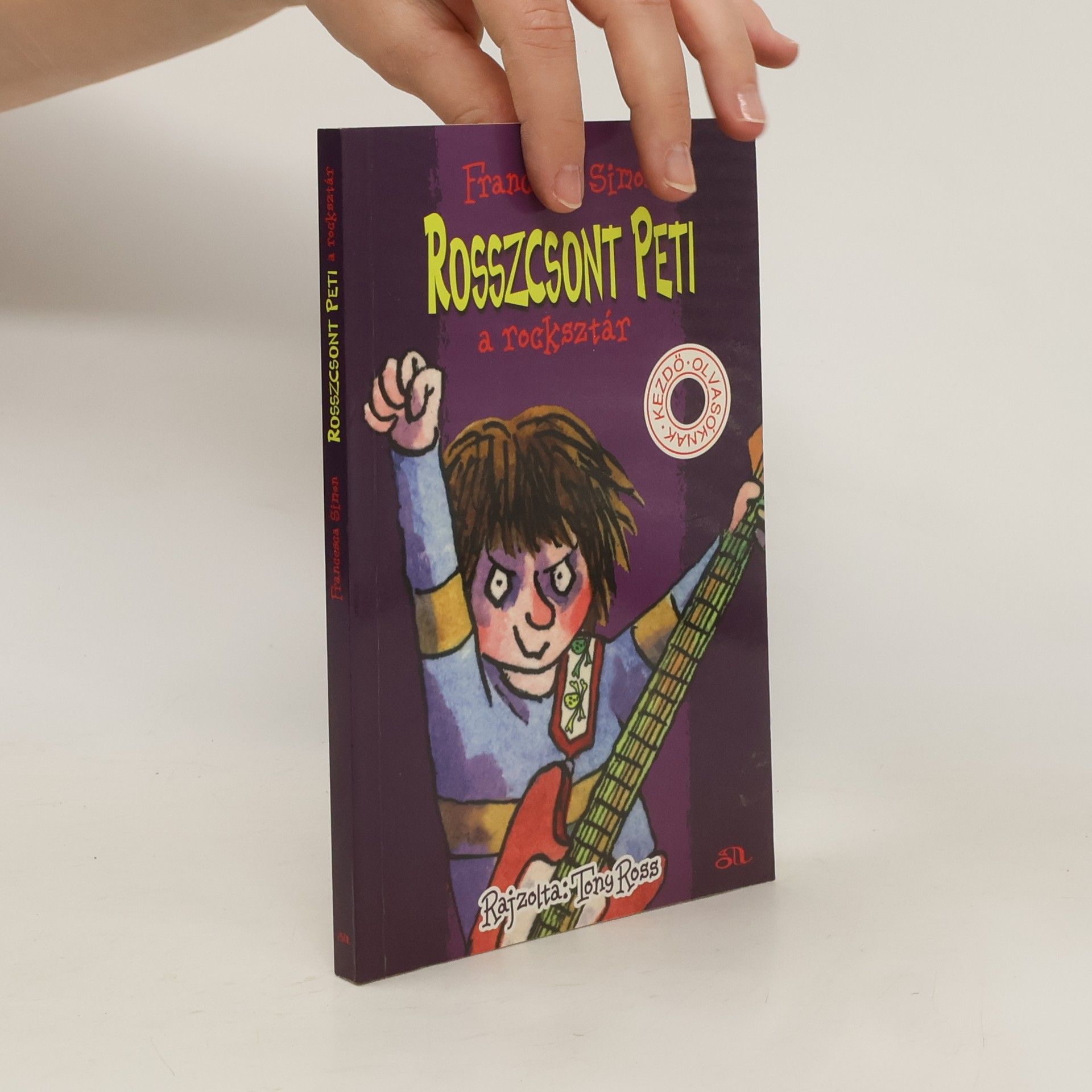 Francesca Simon Rosszcsont Peti a rocksztár