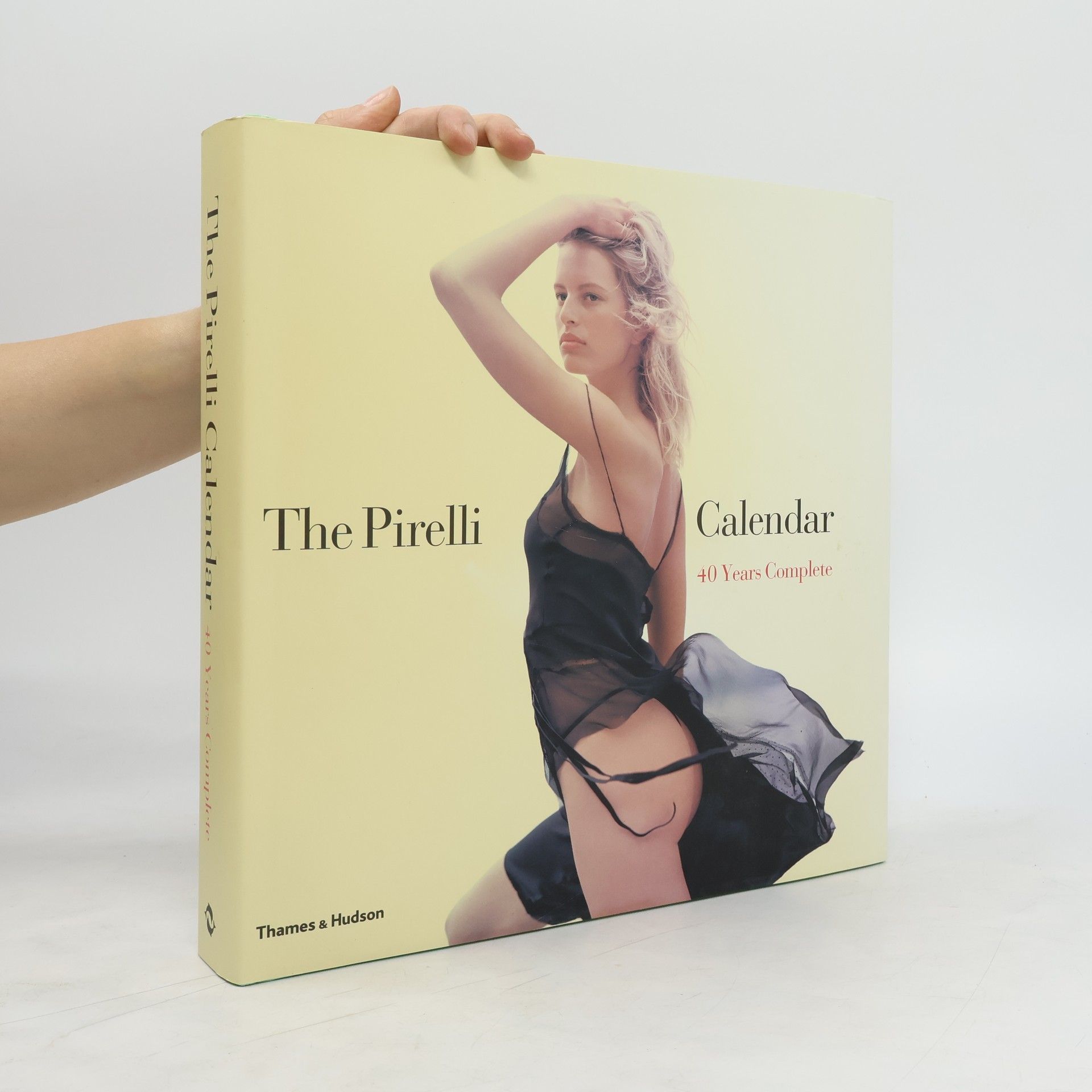 Cristina Sartori The Pirelli calendar. 40 years complete