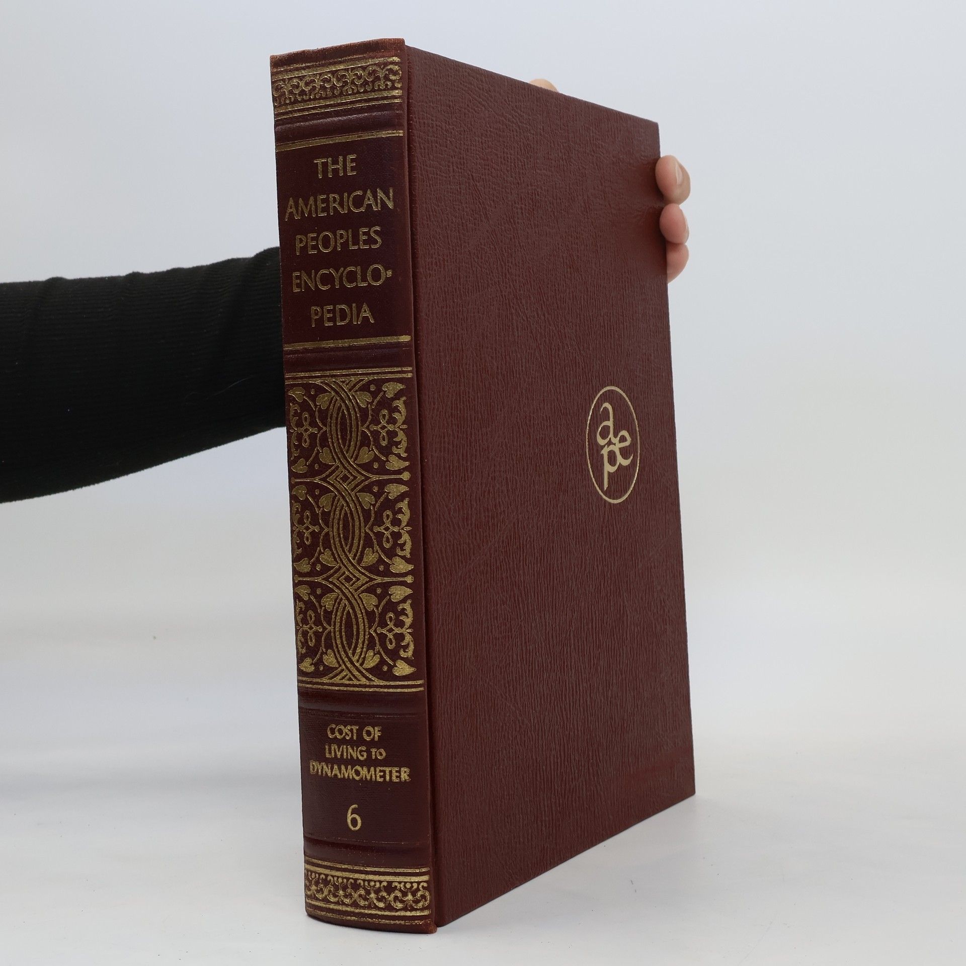 AA.VV. The American Peoples Encyclopedia. Volume 6 Cost of Living to Dynamometer
