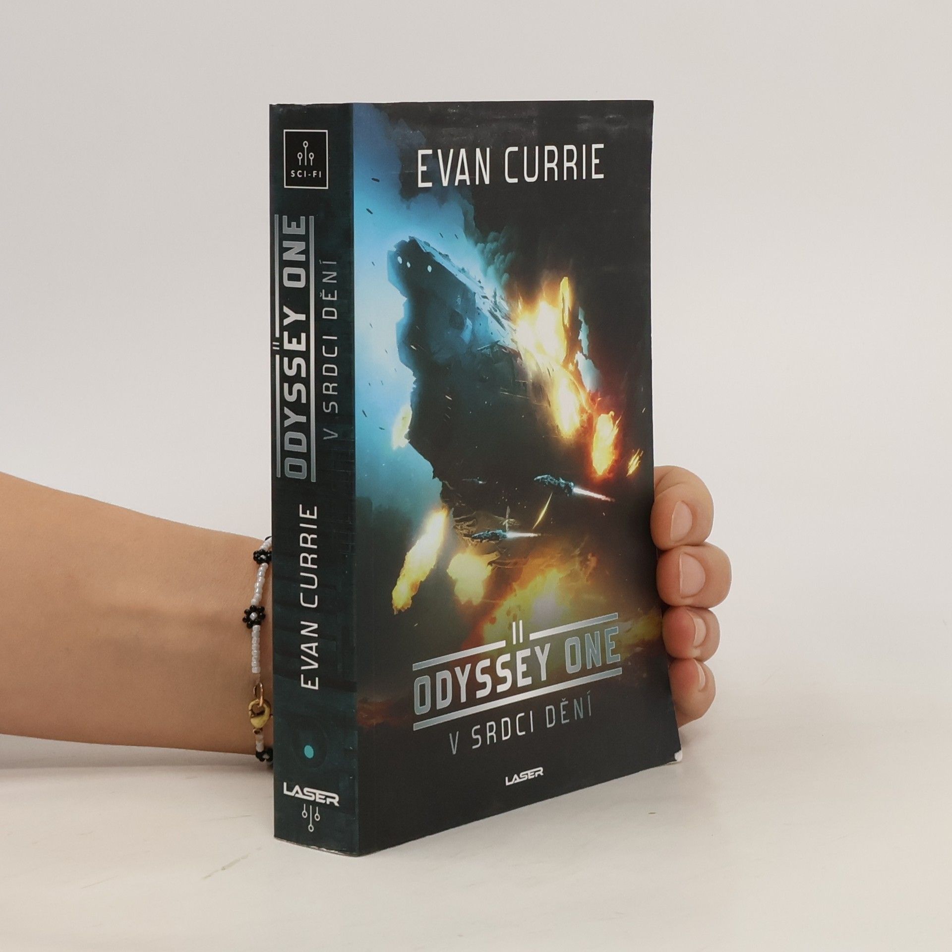 Evan Currie Odyssey one II: V srdci dění