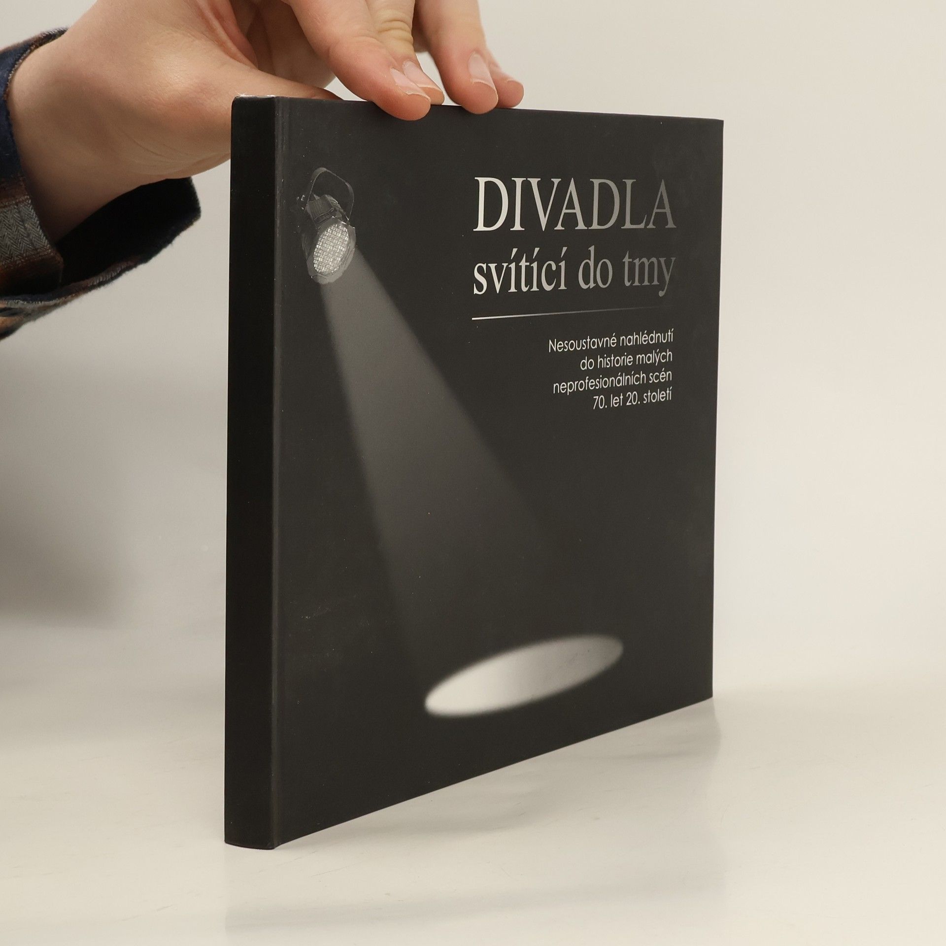kolektiv Divadla svítící do tmy