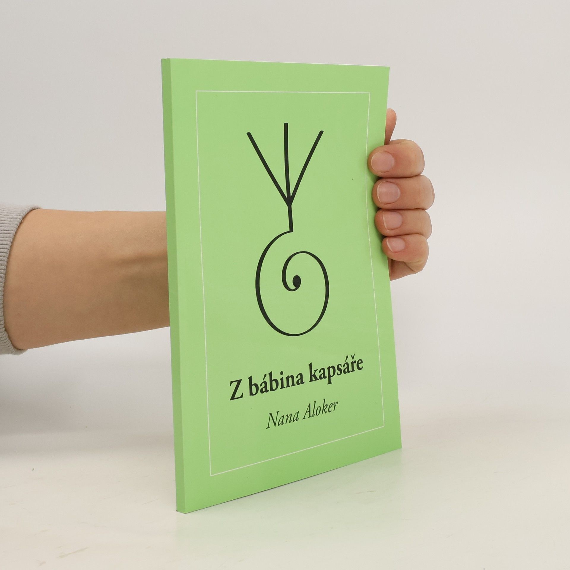 Nana Aloker Z bábina kapsáře