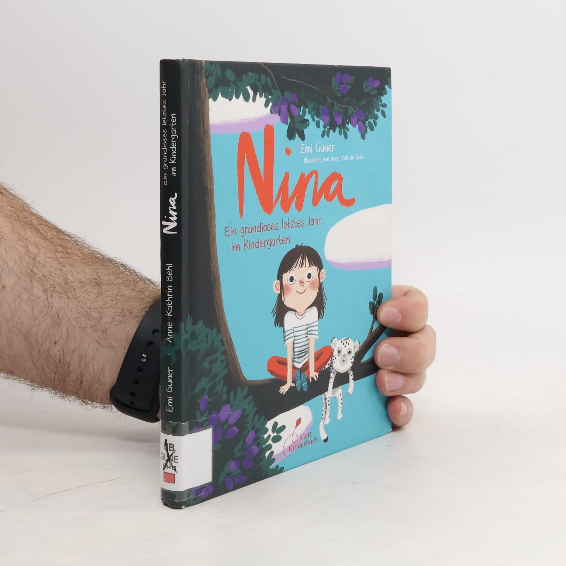 Emi Gune r. Nina