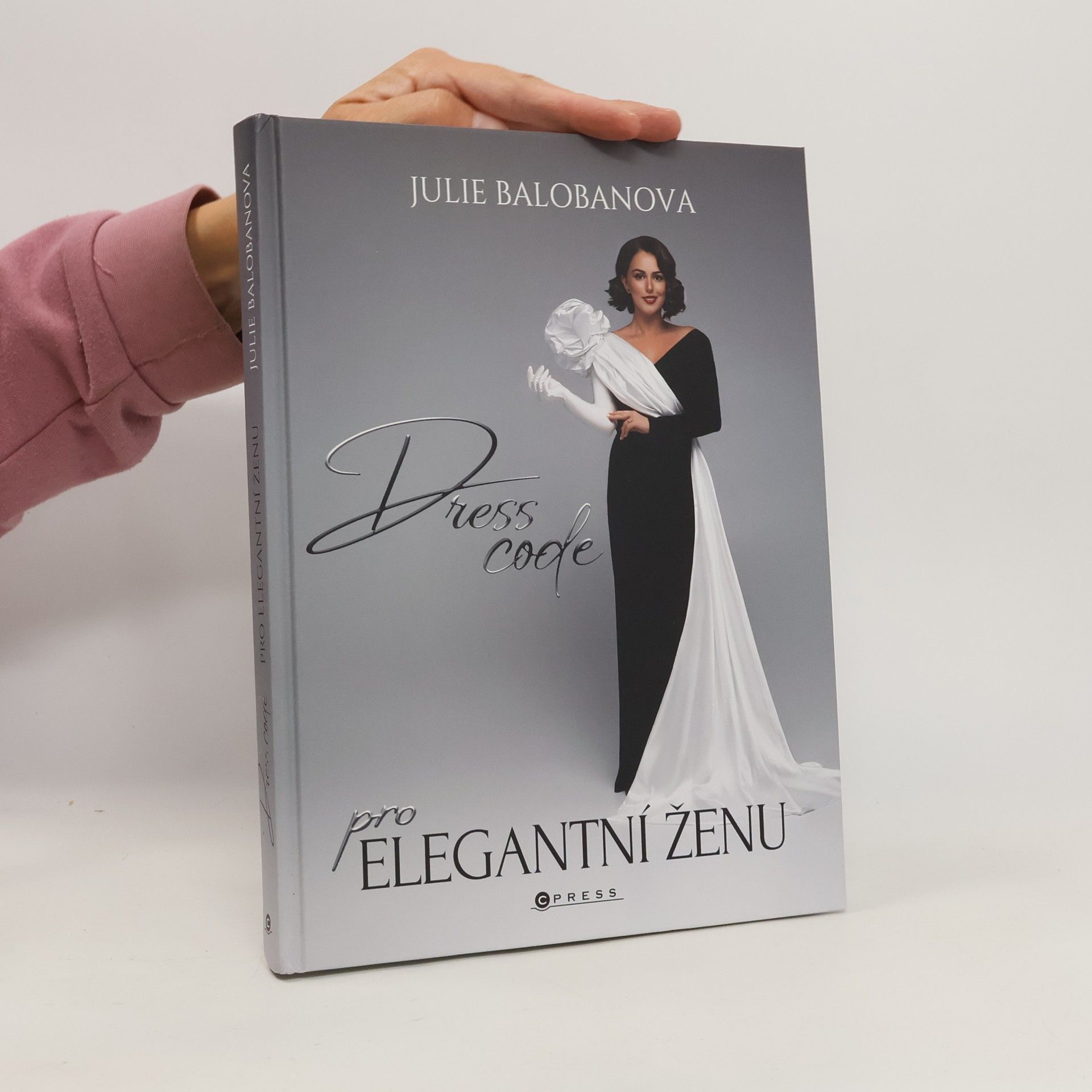 Julie Balobanova Dress code pro elegantní ženu