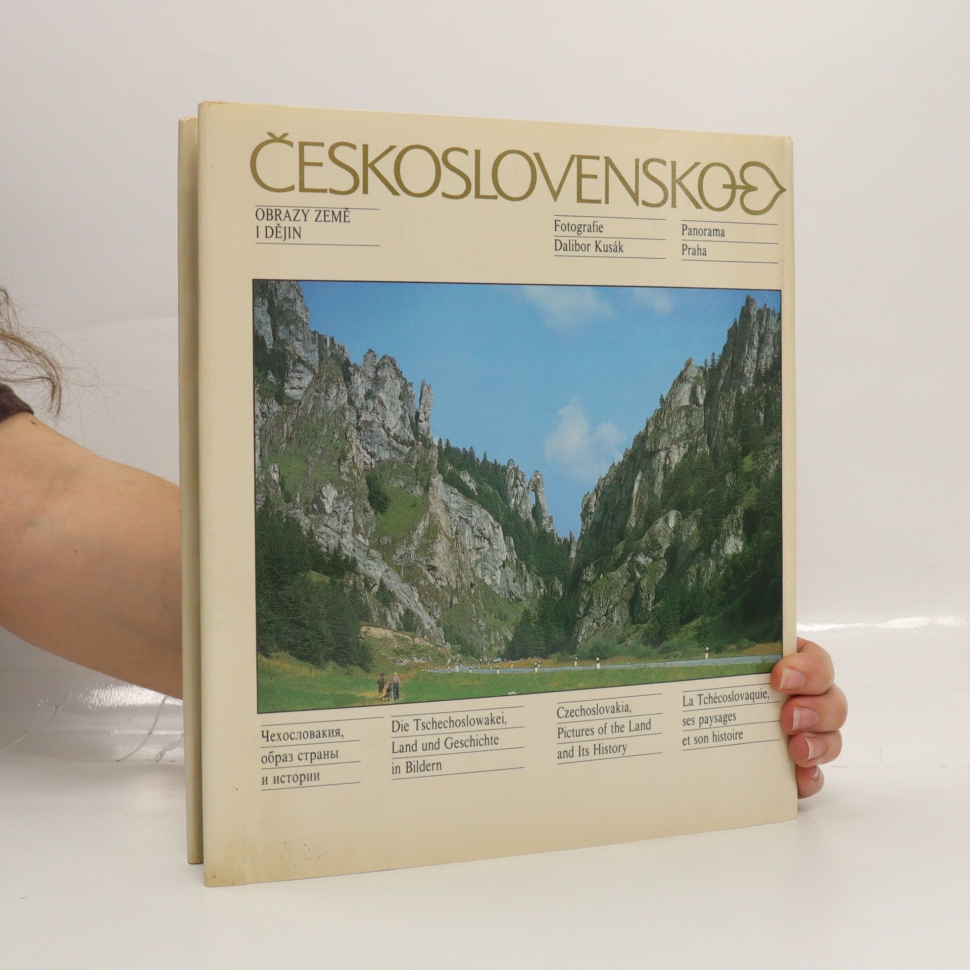Dalibor Kusák Československo. Obrazy země a dějin