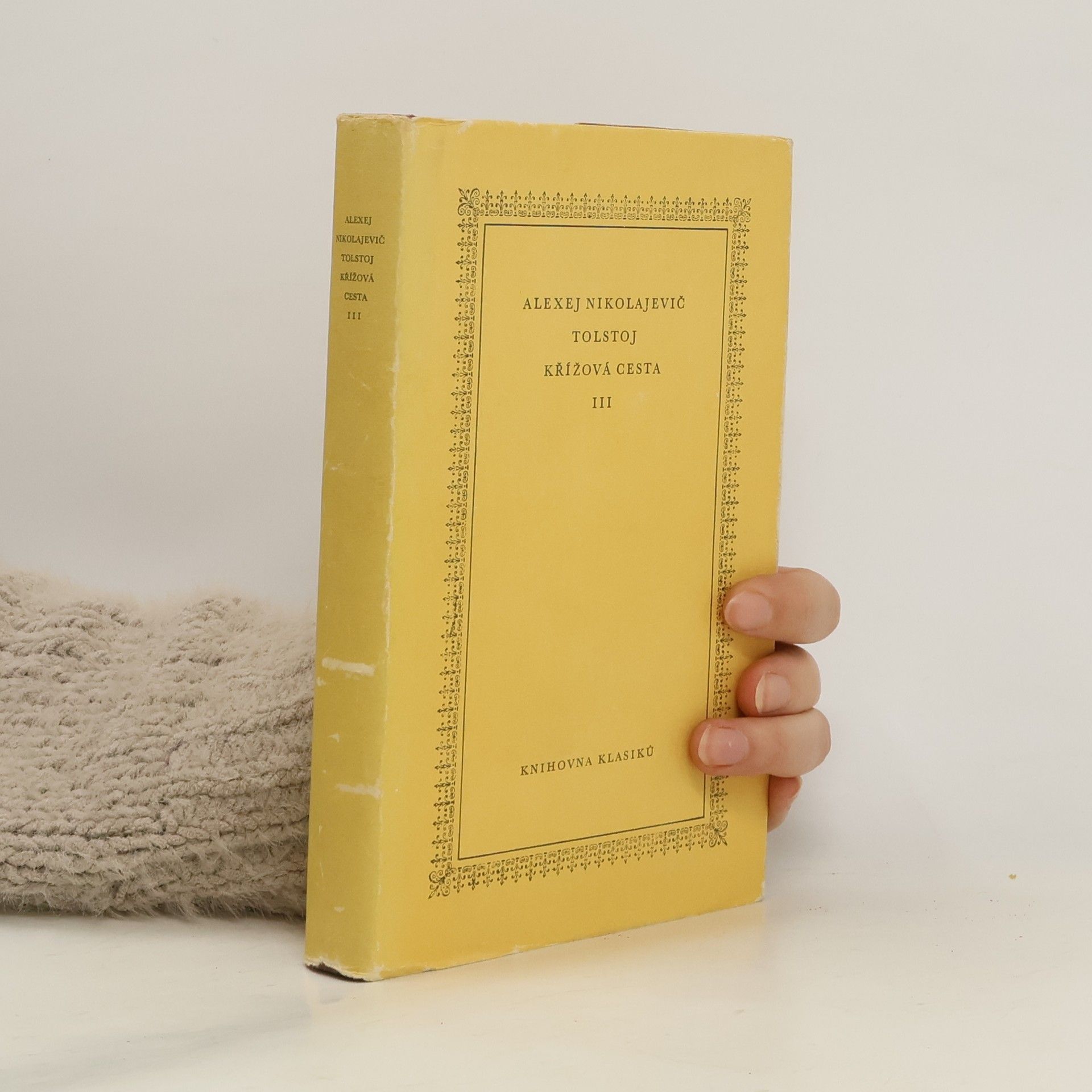 Alexej Nikolajevič Tolstoj Krížová cesta. III. Ponuré ráno