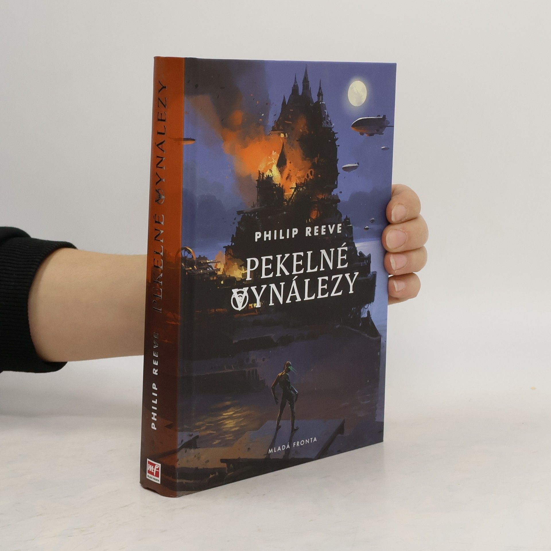 Philip Reeve Pekelné vynálezy. Kroniky hladových měst 3
