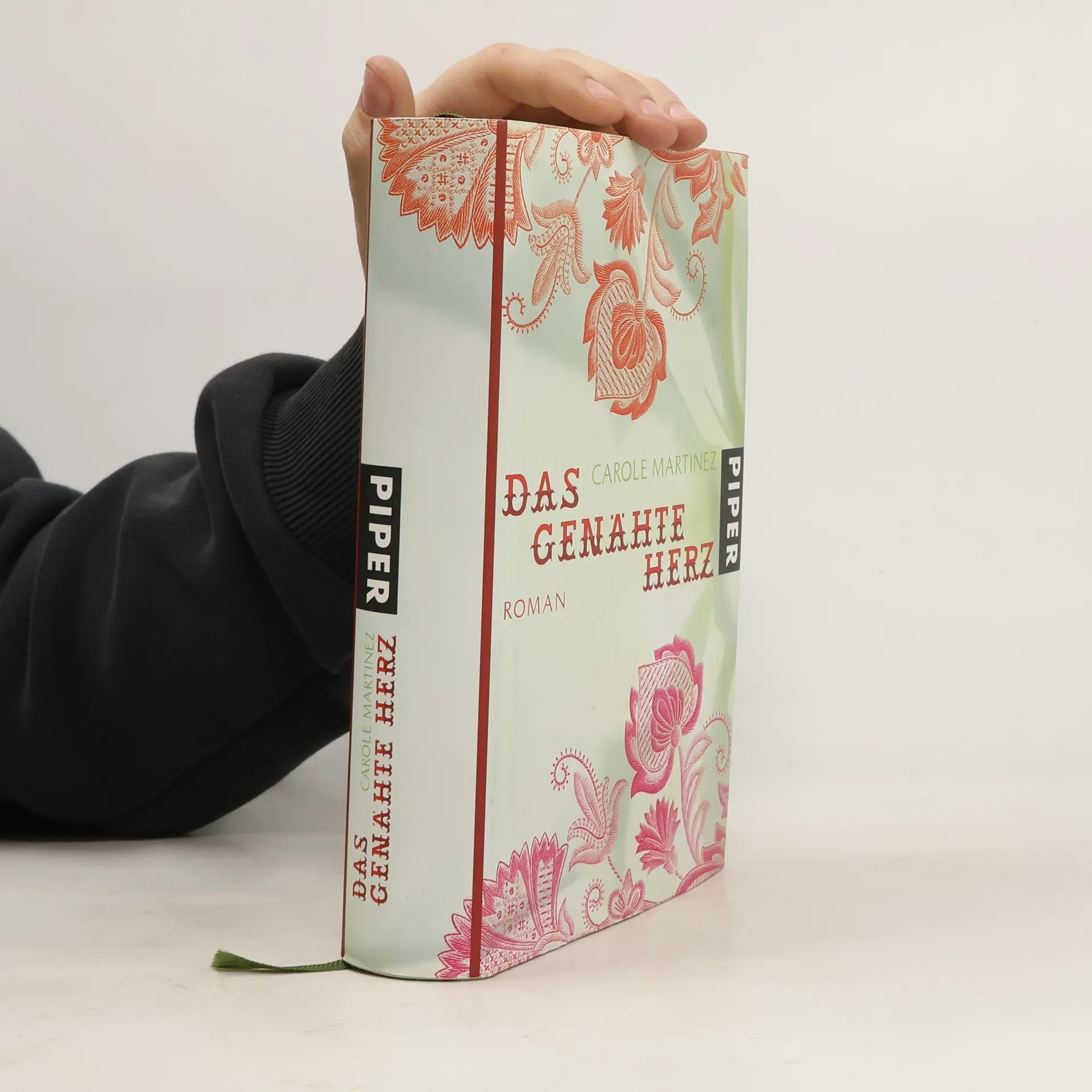 Das genähte Herz | Book | Carole Martinez | DE