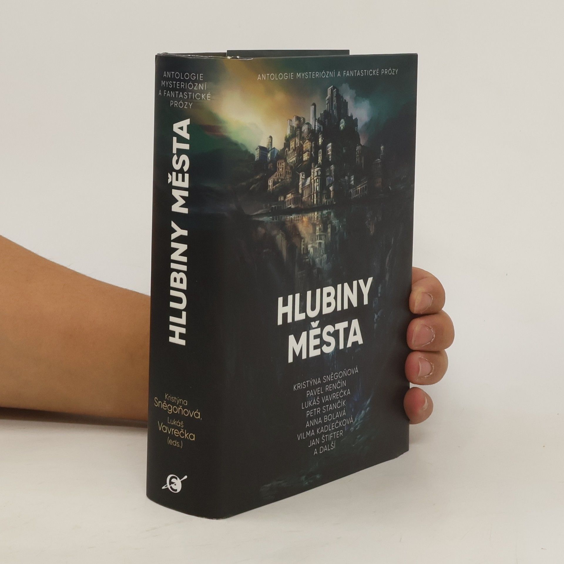 kolektiv Hlubiny města: antologie mysteriózní a fantastické prózy