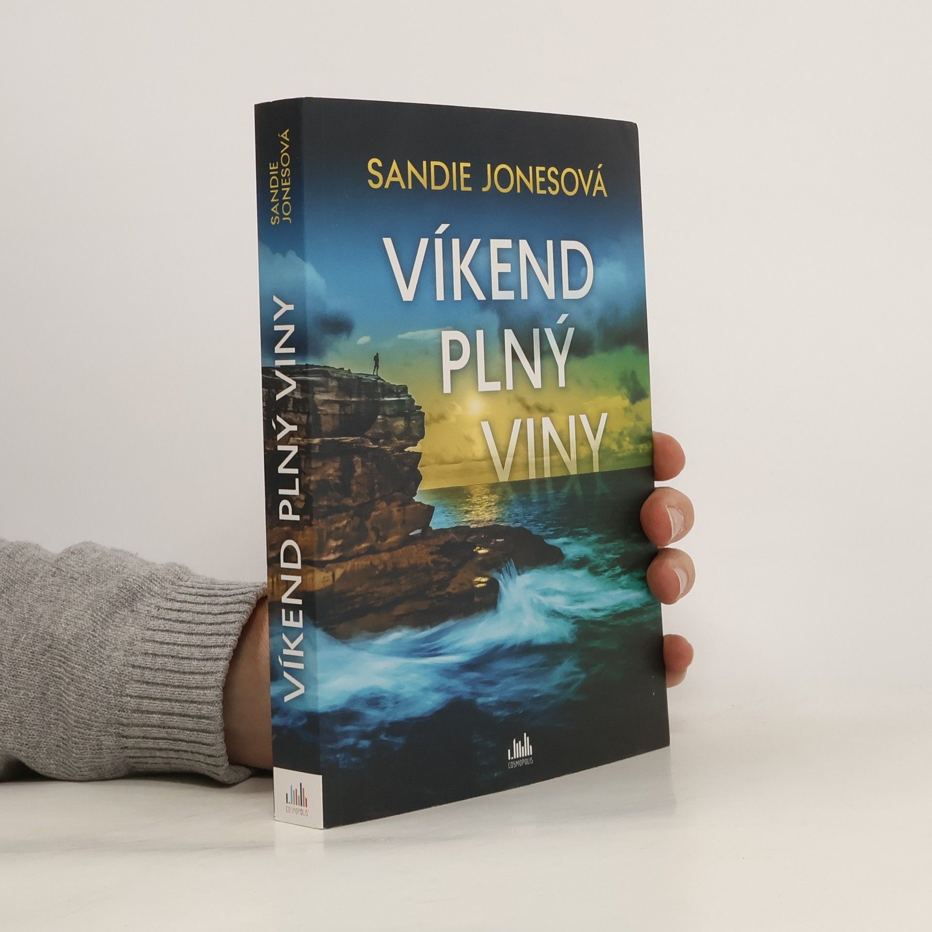 Sandie Jones Víkend plný viny