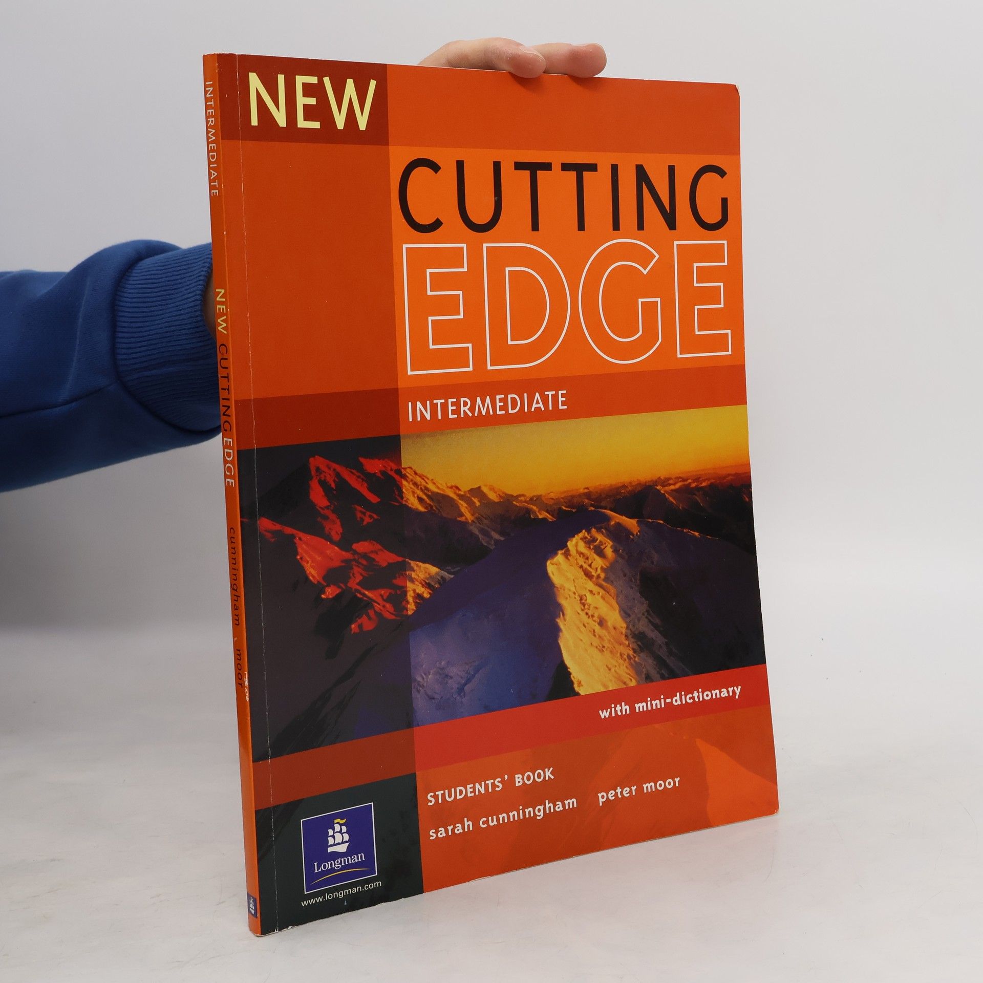 Sarah Cunningham New Cutting Edge Intermediate. Student's Book