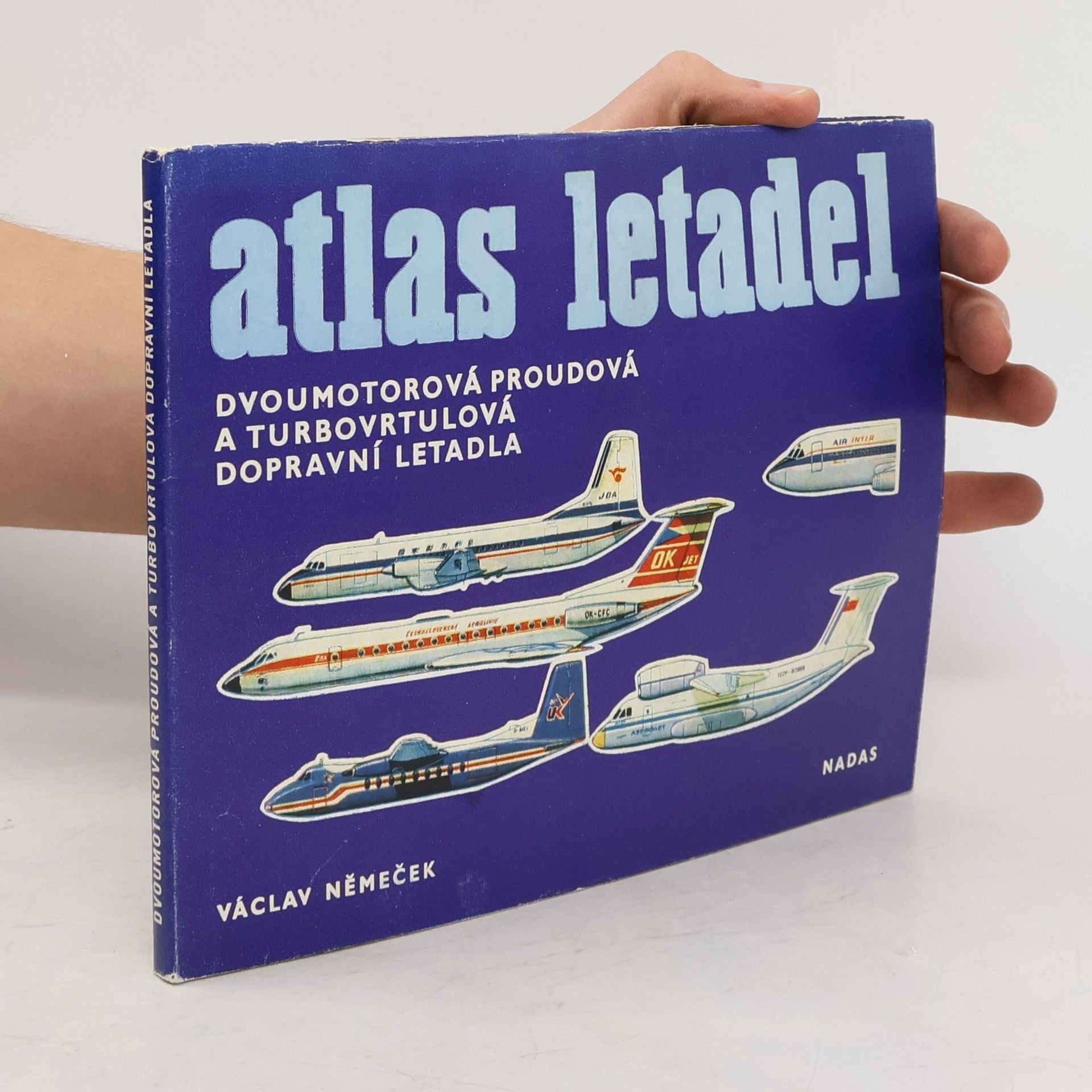 Václav Němeček Atlas letadel. Dvoumotorová proudová a turbovrtulová dopravní letadla