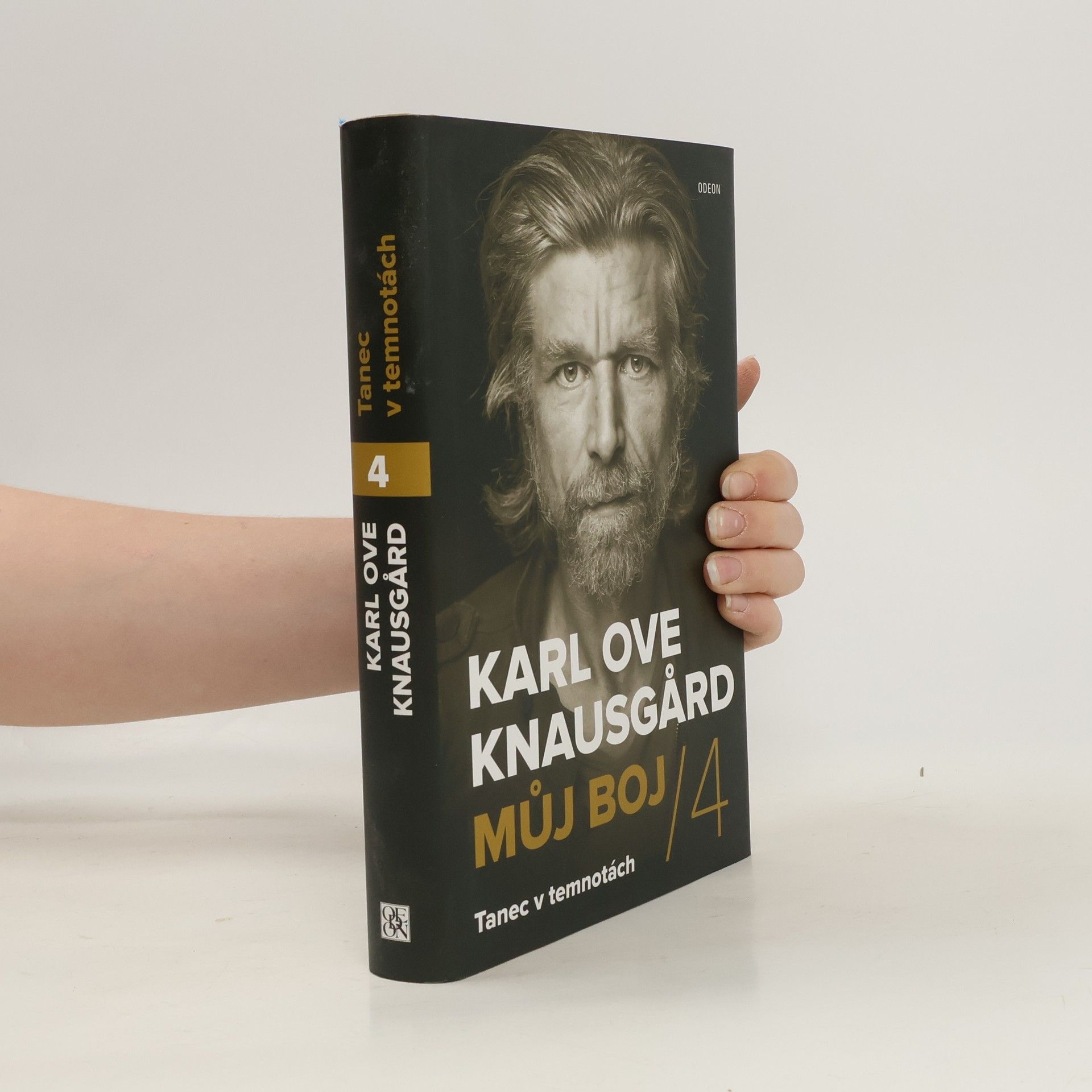 Karl Ove Knausgård Můj boj. 4, Tanec v temnotách